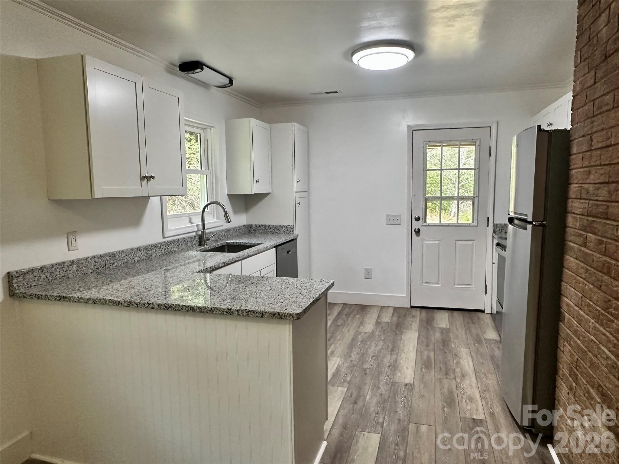 8855 Bugger Hollow Road — Newland
