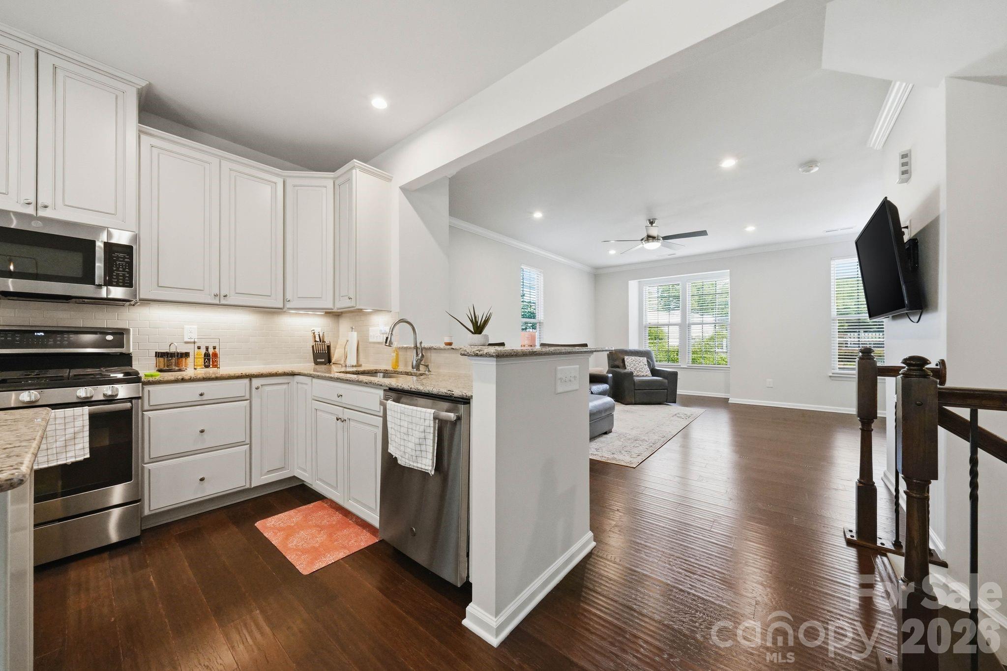 1221 Queen Lyon Court — Charlotte