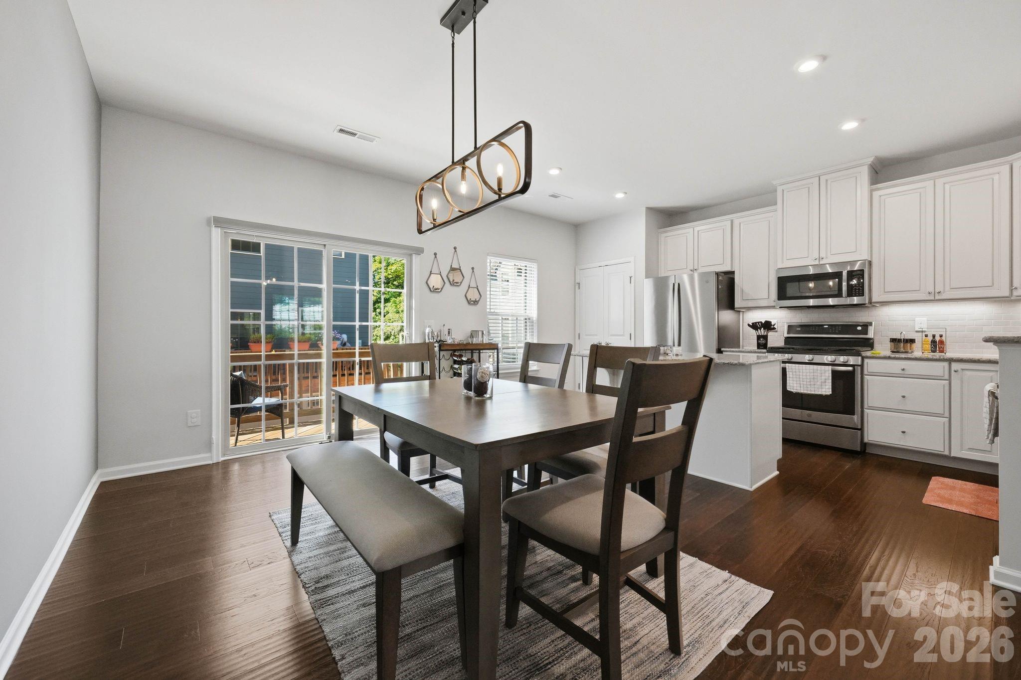 1221 Queen Lyon Court — Charlotte