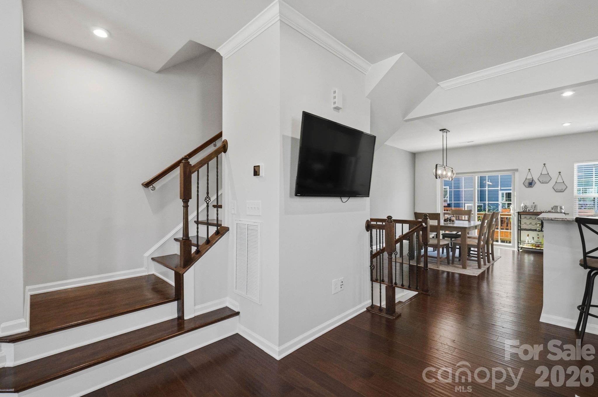 1221 Queen Lyon Court — Charlotte