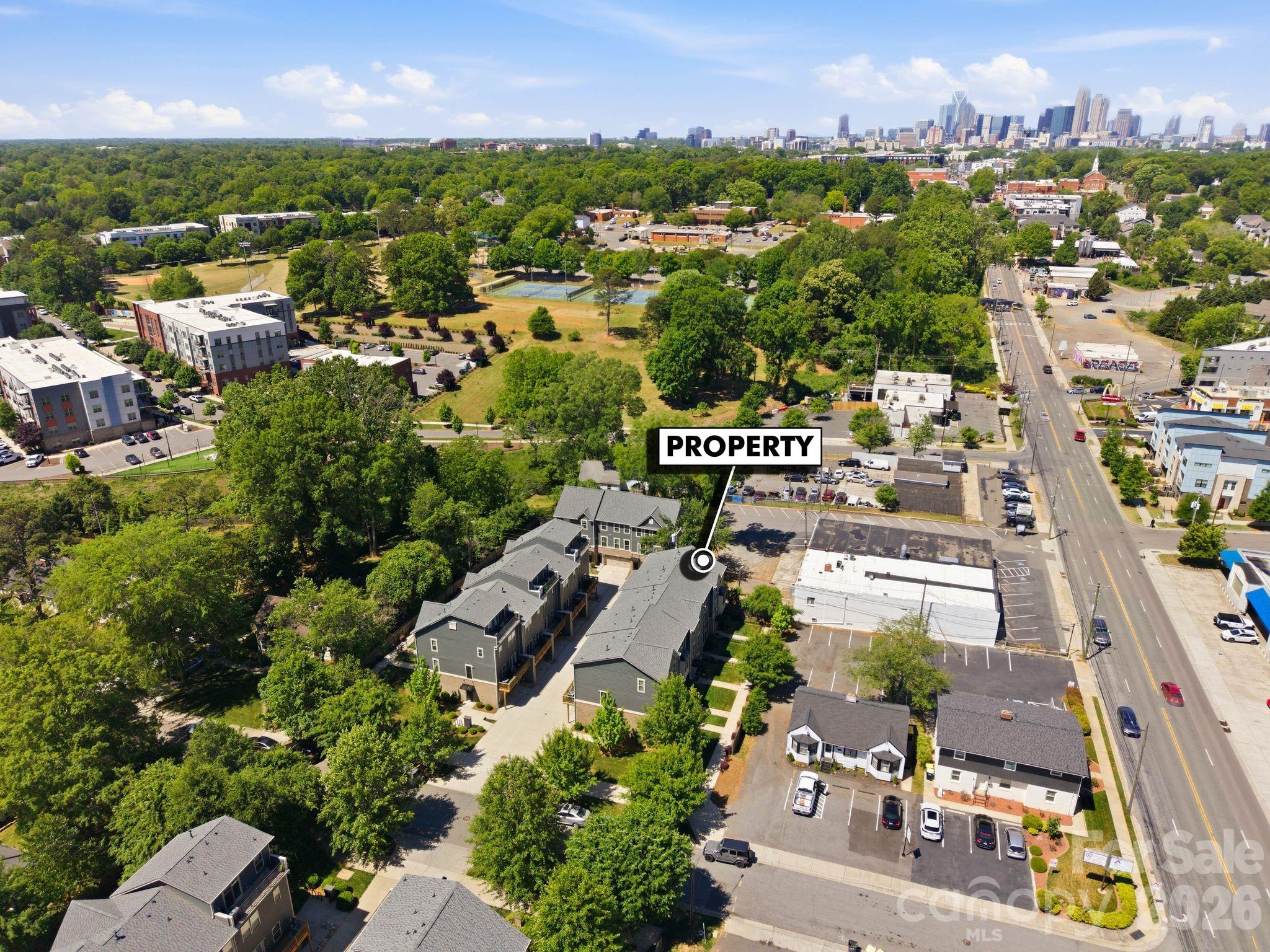 1221 Queen Lyon Court — Charlotte