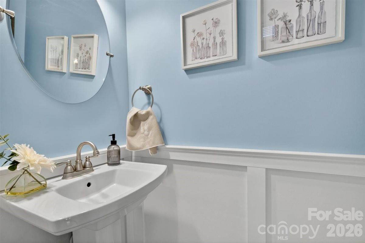 8007 Rolling Meadows Lane — Huntersville