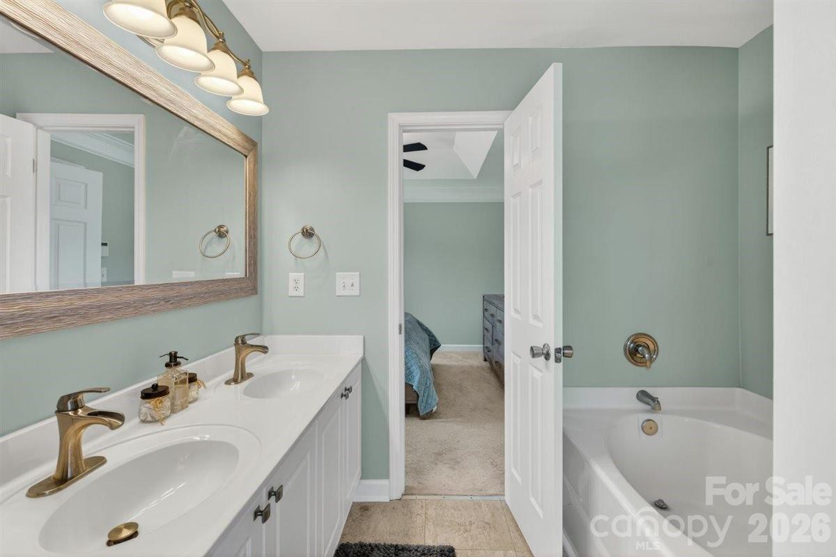 8007 Rolling Meadows Lane — Huntersville