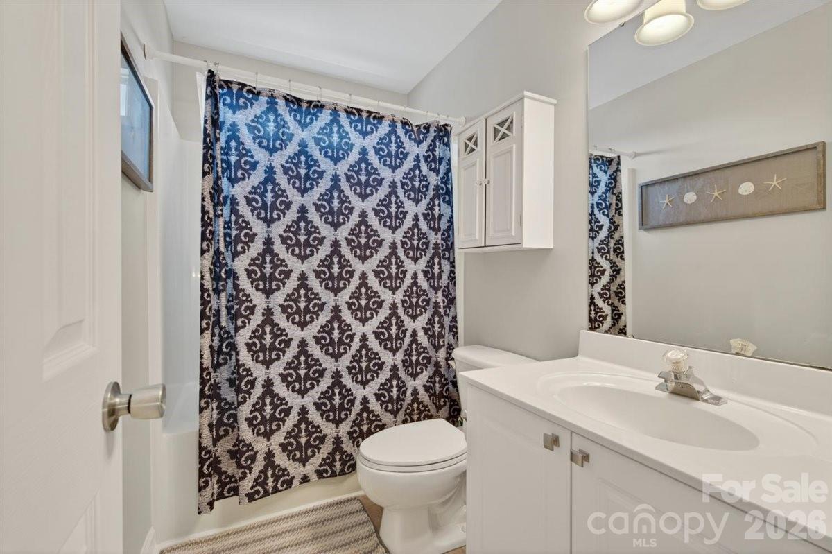 8007 Rolling Meadows Lane — Huntersville