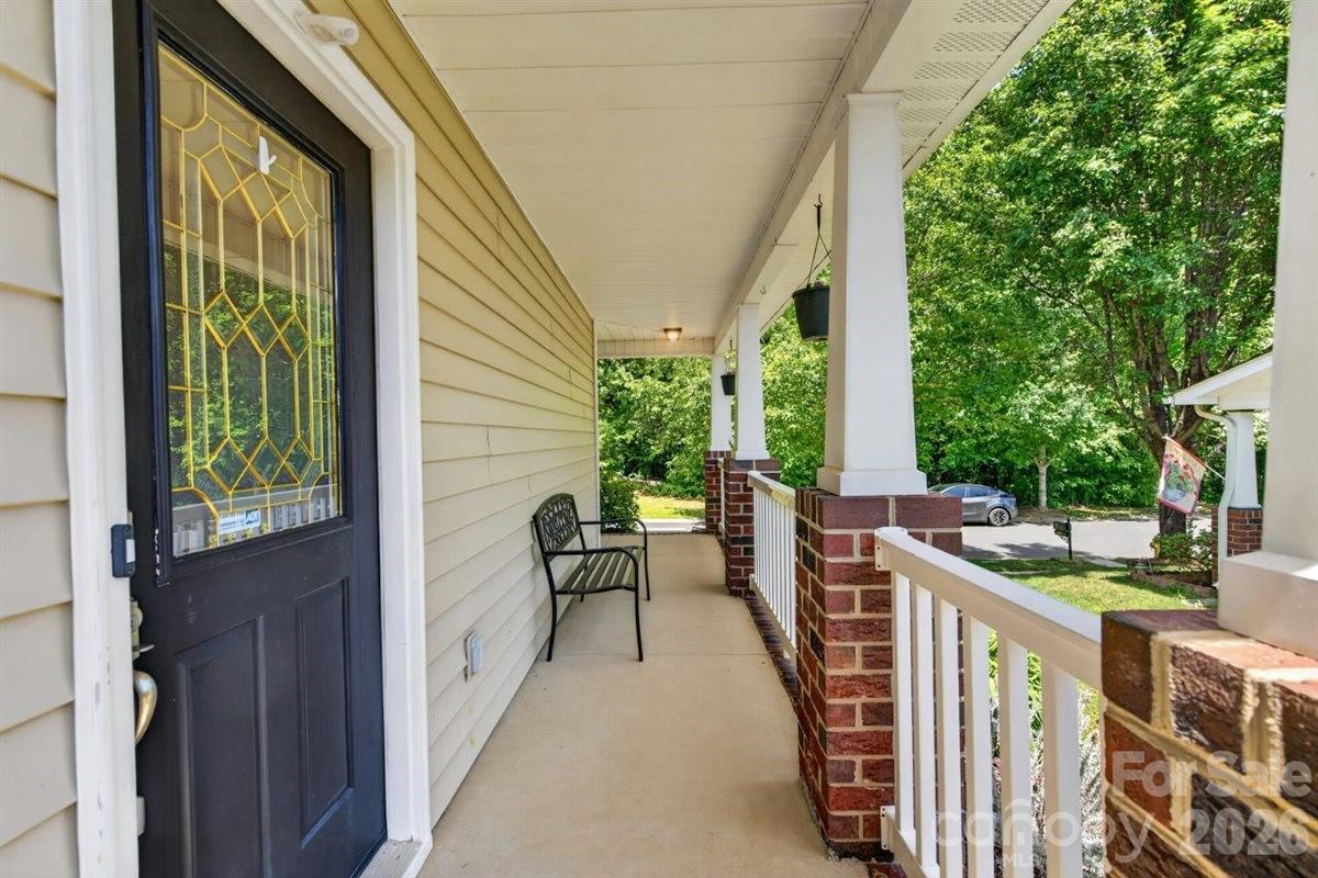 8007 Rolling Meadows Lane — Huntersville