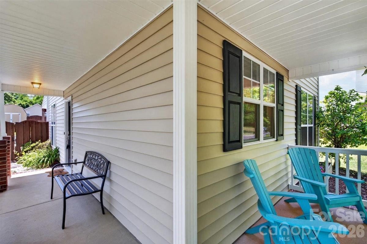 8007 Rolling Meadows Lane — Huntersville