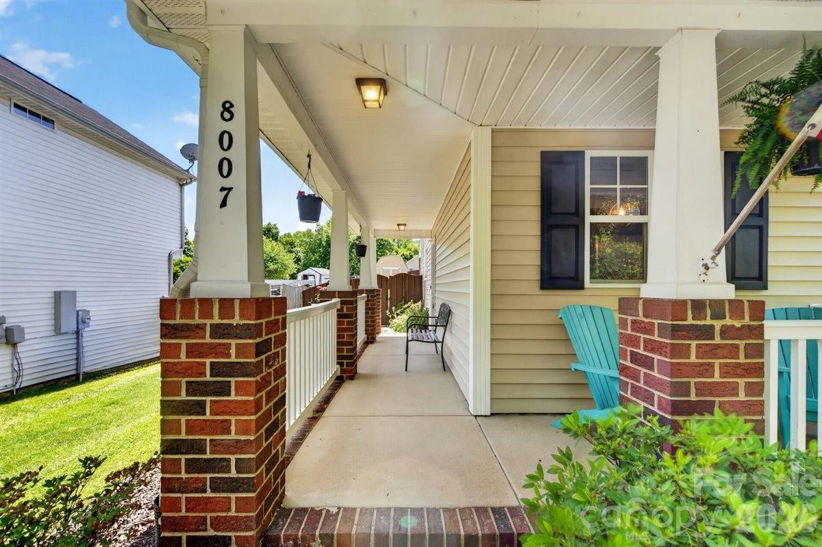 8007 Rolling Meadows Lane — Huntersville