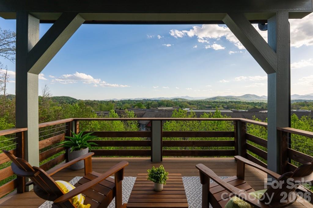 604 Storybook Villas Trail — Asheville