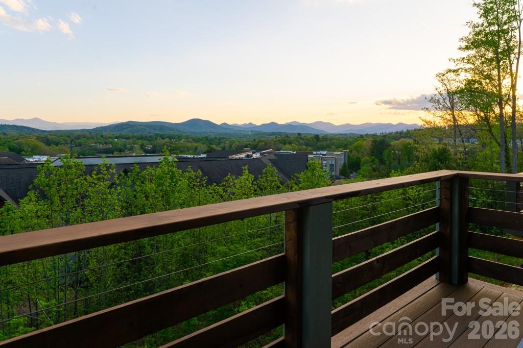 604 Storybook Villas Trail — Asheville