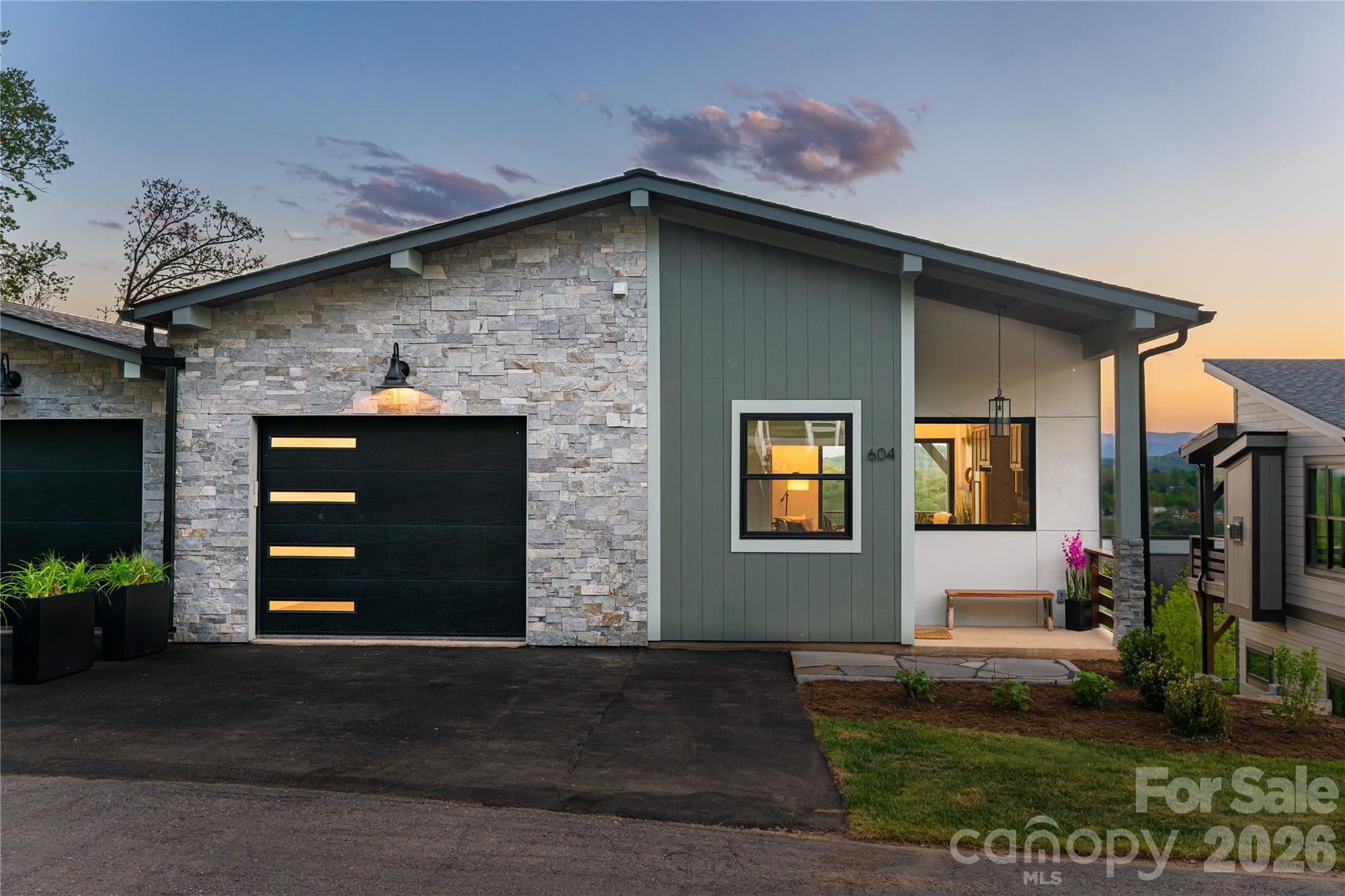 604 Storybook Villas Trail — Asheville