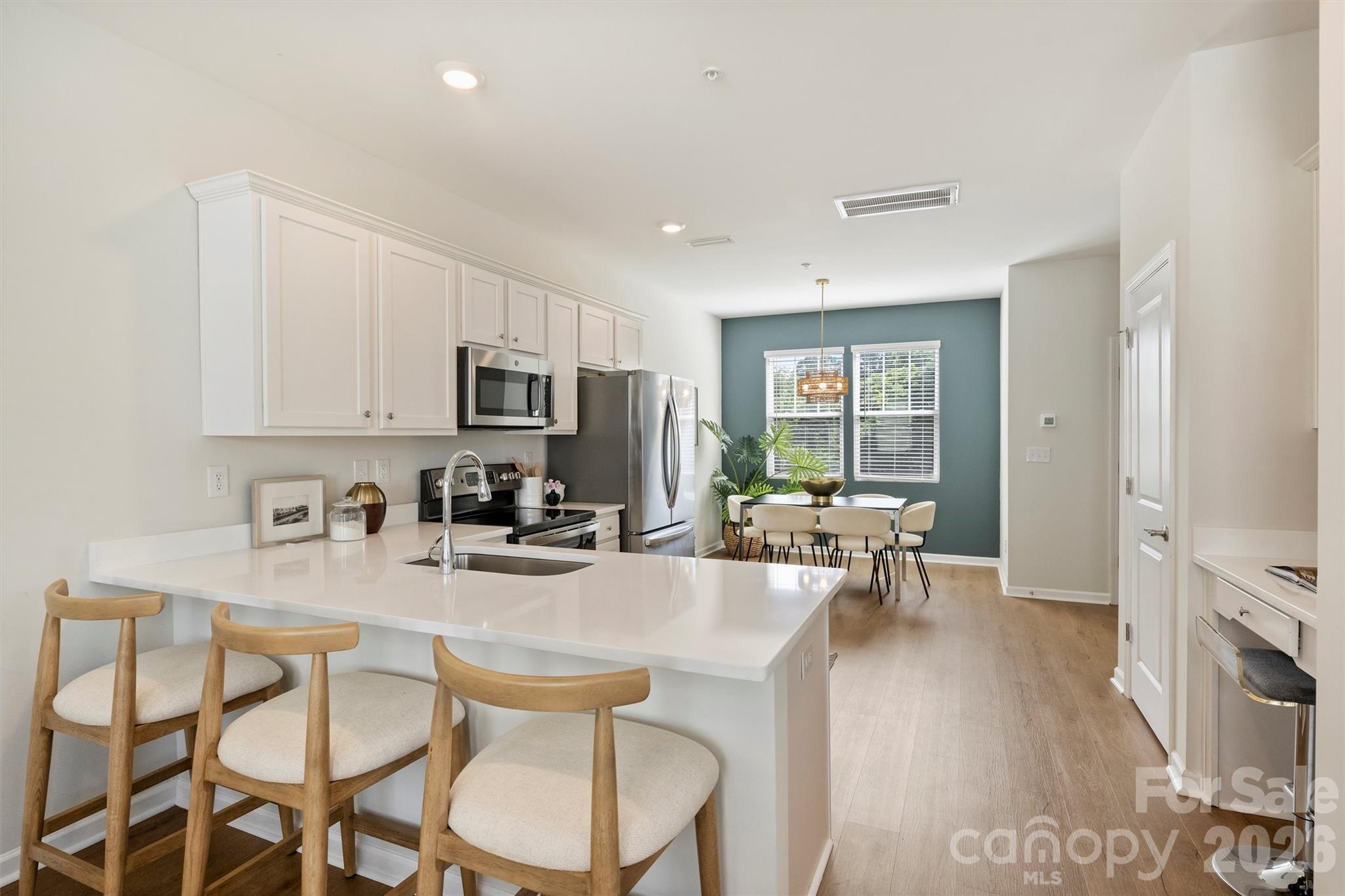 2409 Via del Conte Alley — Charlotte