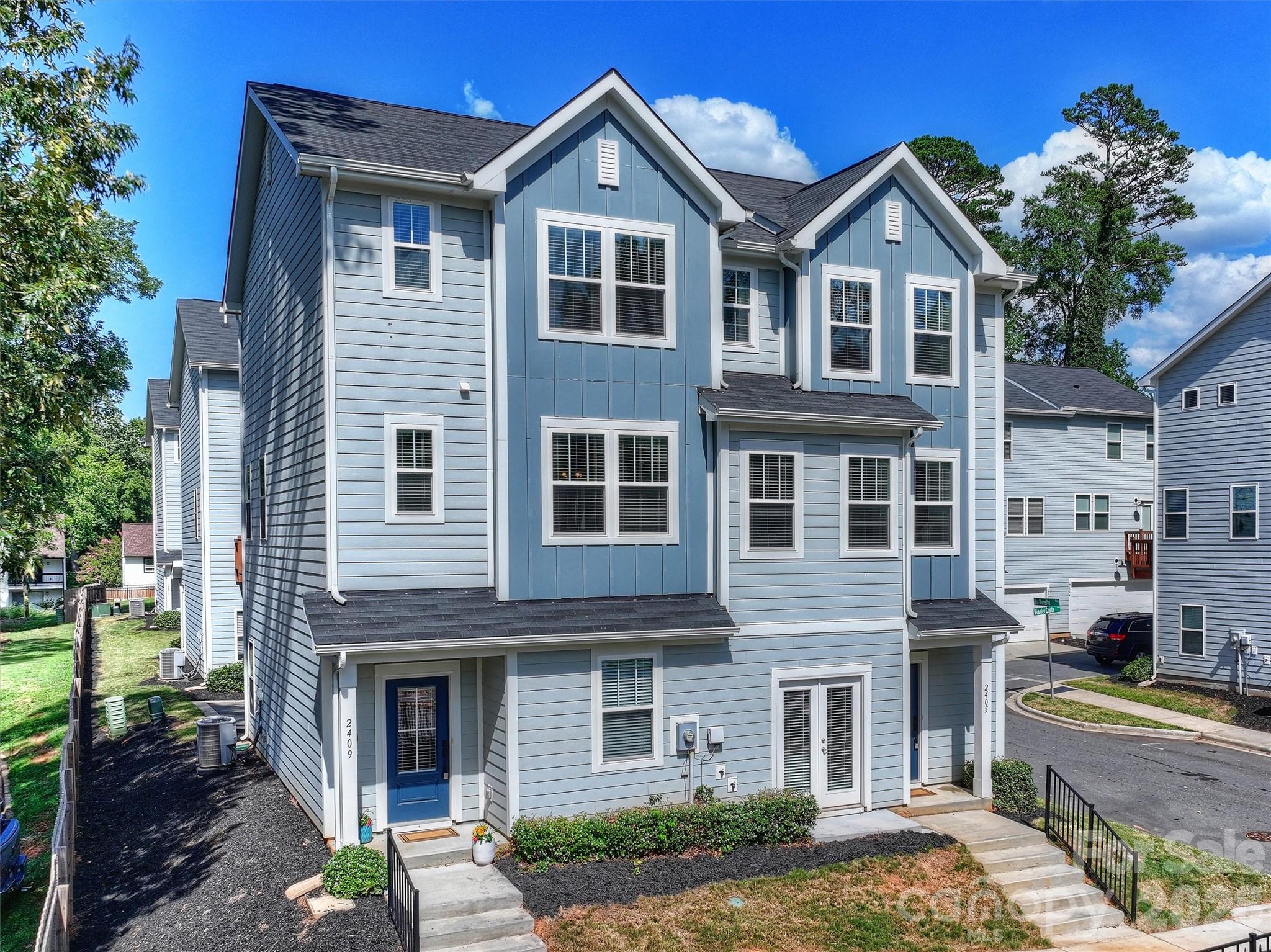 2409 Via del Conte Alley — Charlotte