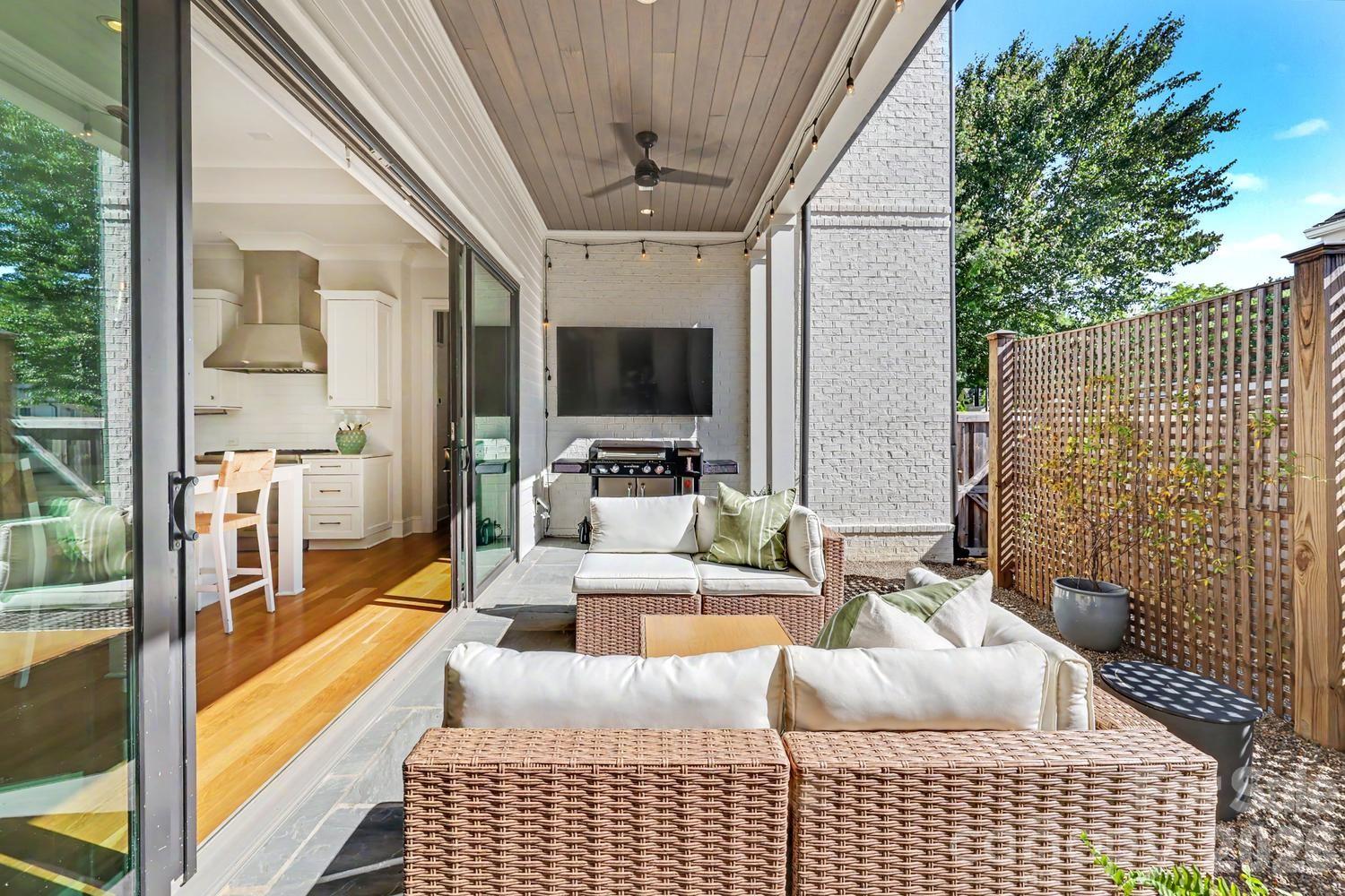 187 N Canterbury Road — Charlotte