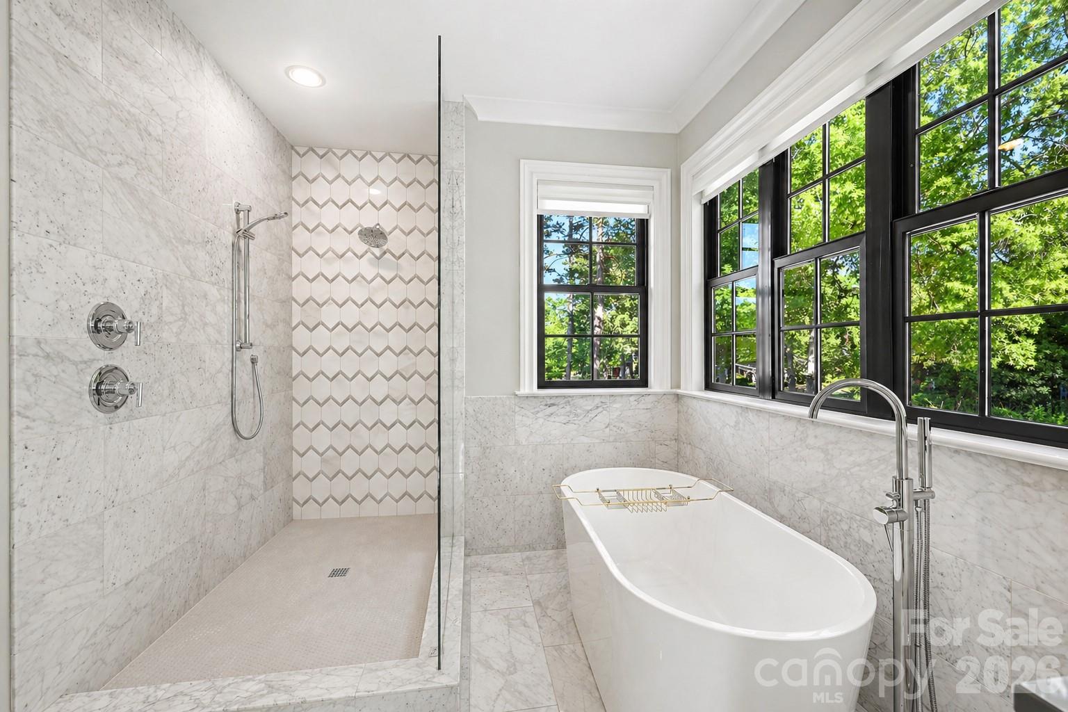 187 N Canterbury Road — Charlotte