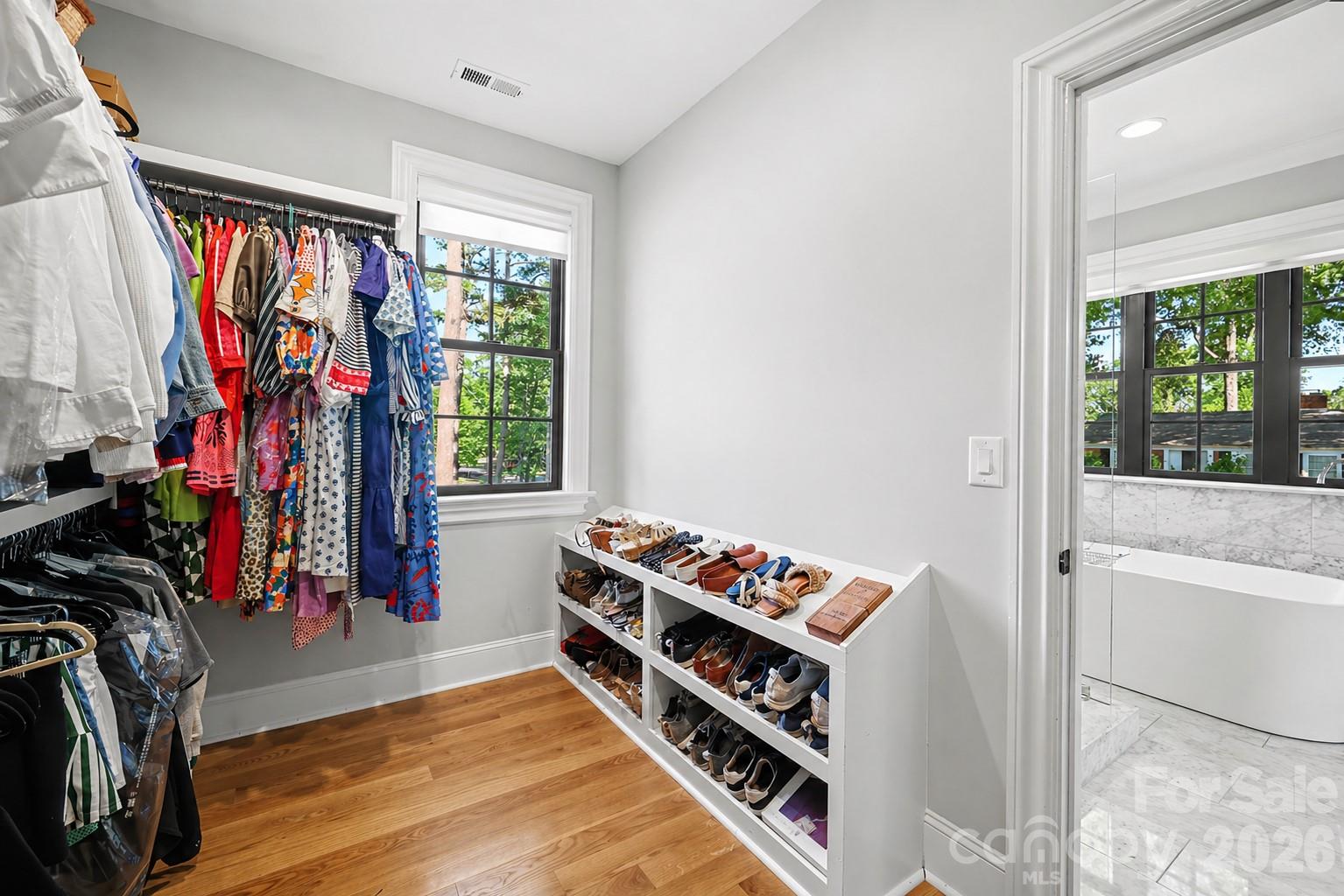 187 N Canterbury Road — Charlotte