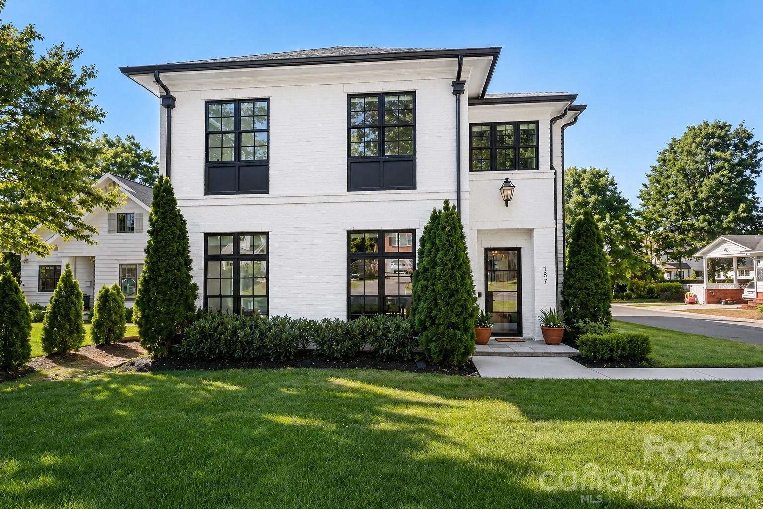 187 N Canterbury Road — Charlotte