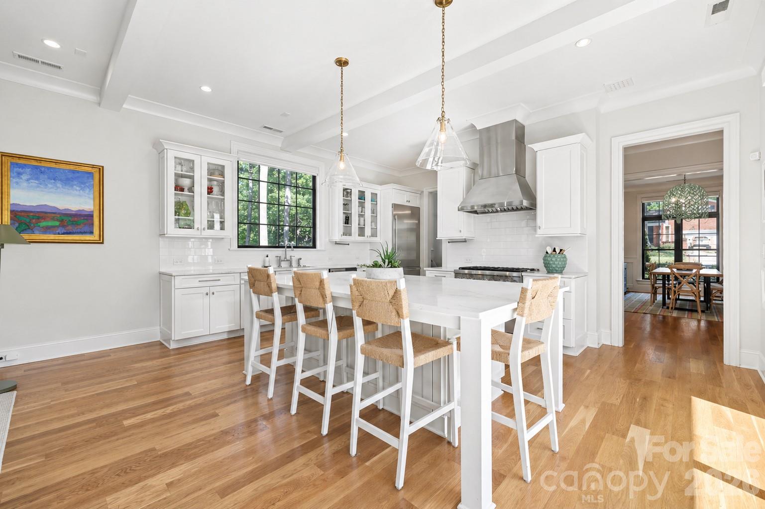187 N Canterbury Road — Charlotte