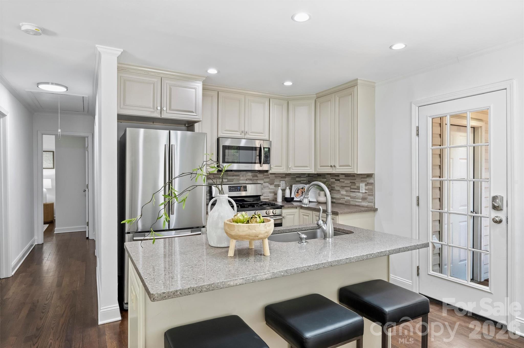 827 Spruce Street — Charlotte