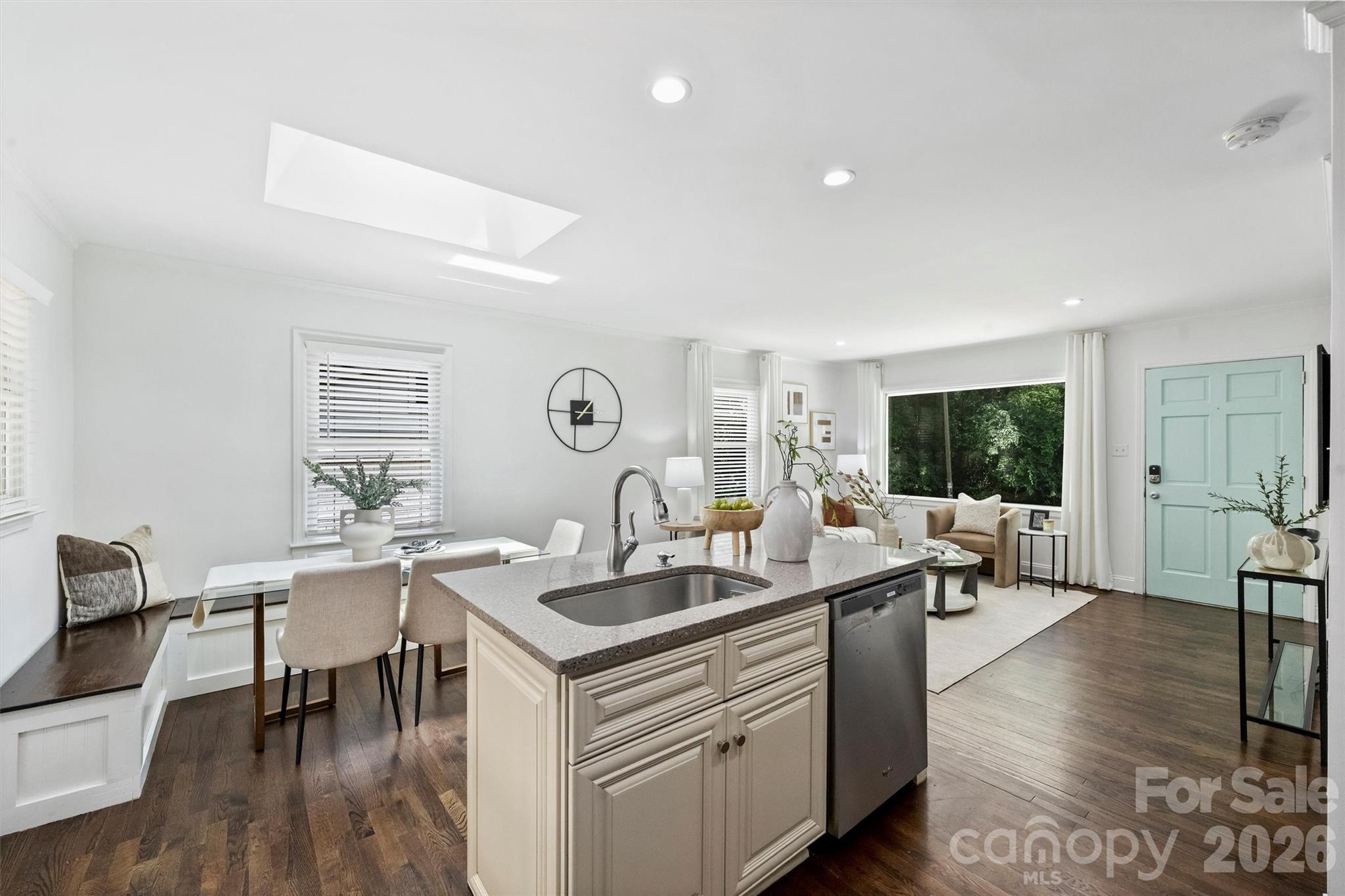 827 Spruce Street — Charlotte