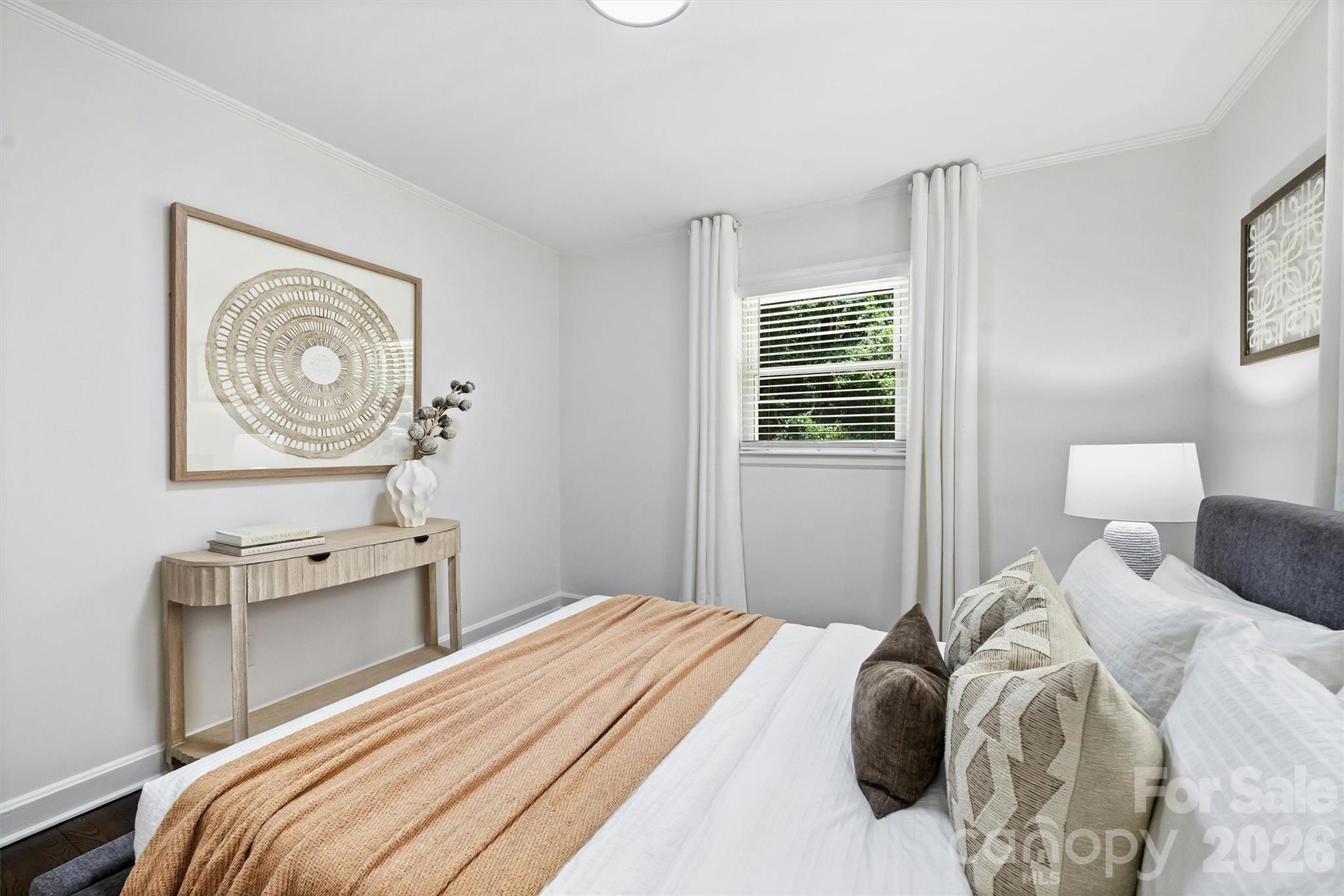 827 Spruce Street — Charlotte