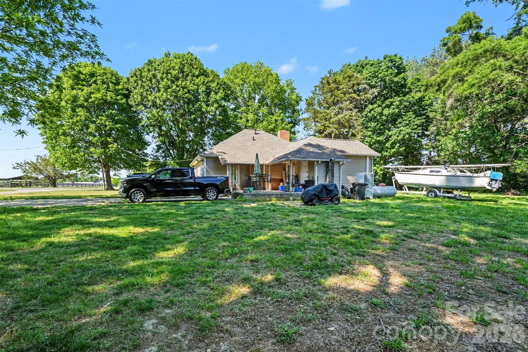 6805 Lackey Road — Vale