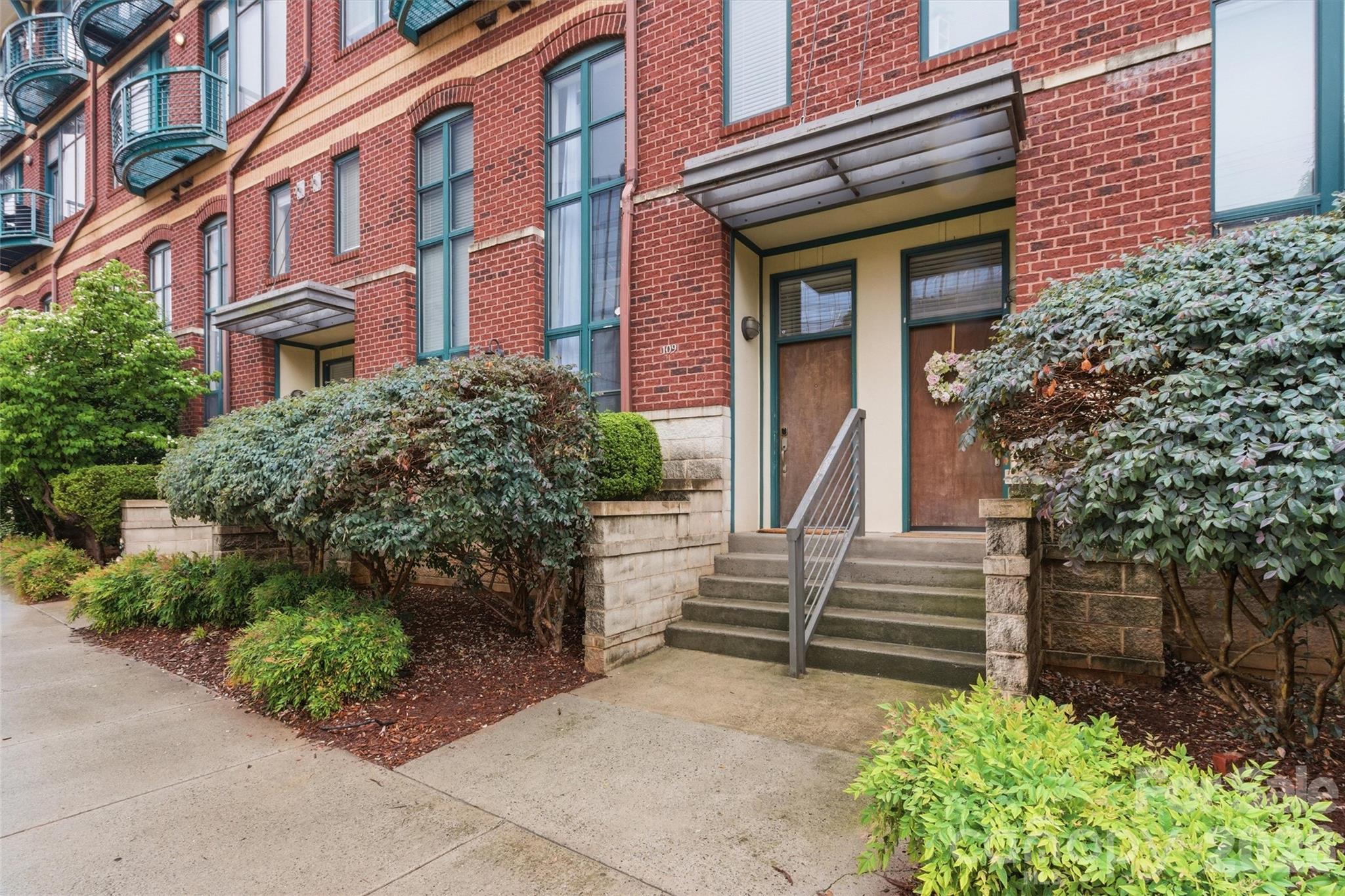 115 E Park Avenue #109 — Charlotte
