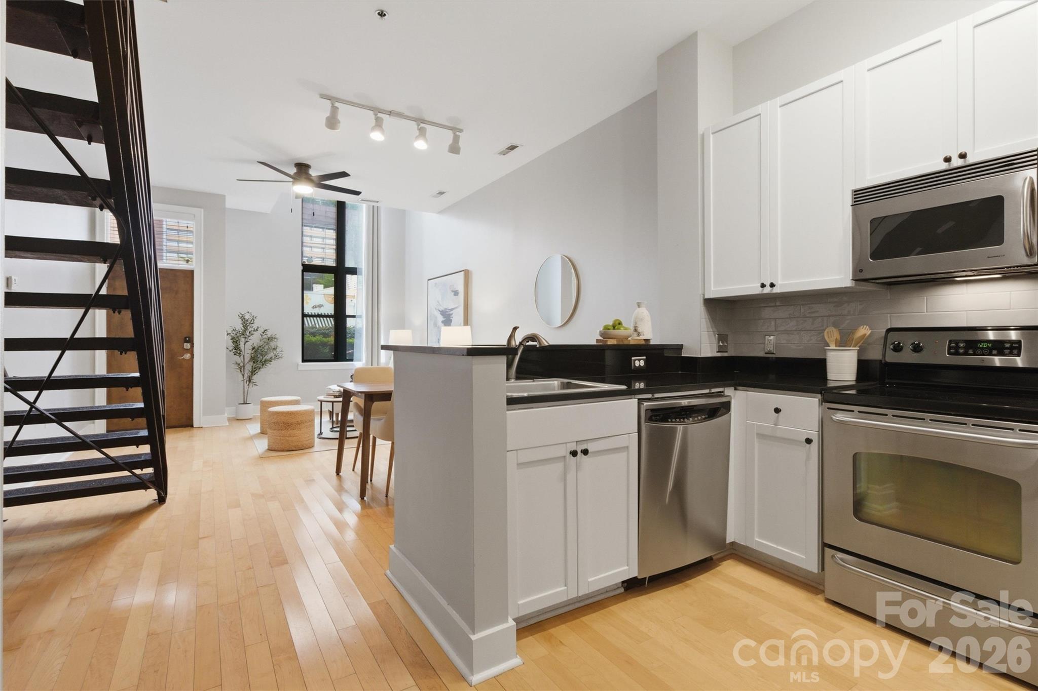 115 E Park Avenue #109 — Charlotte
