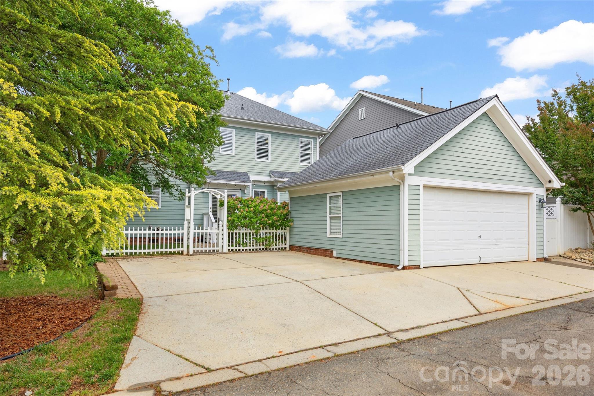 15723 Taviston Street — Huntersville