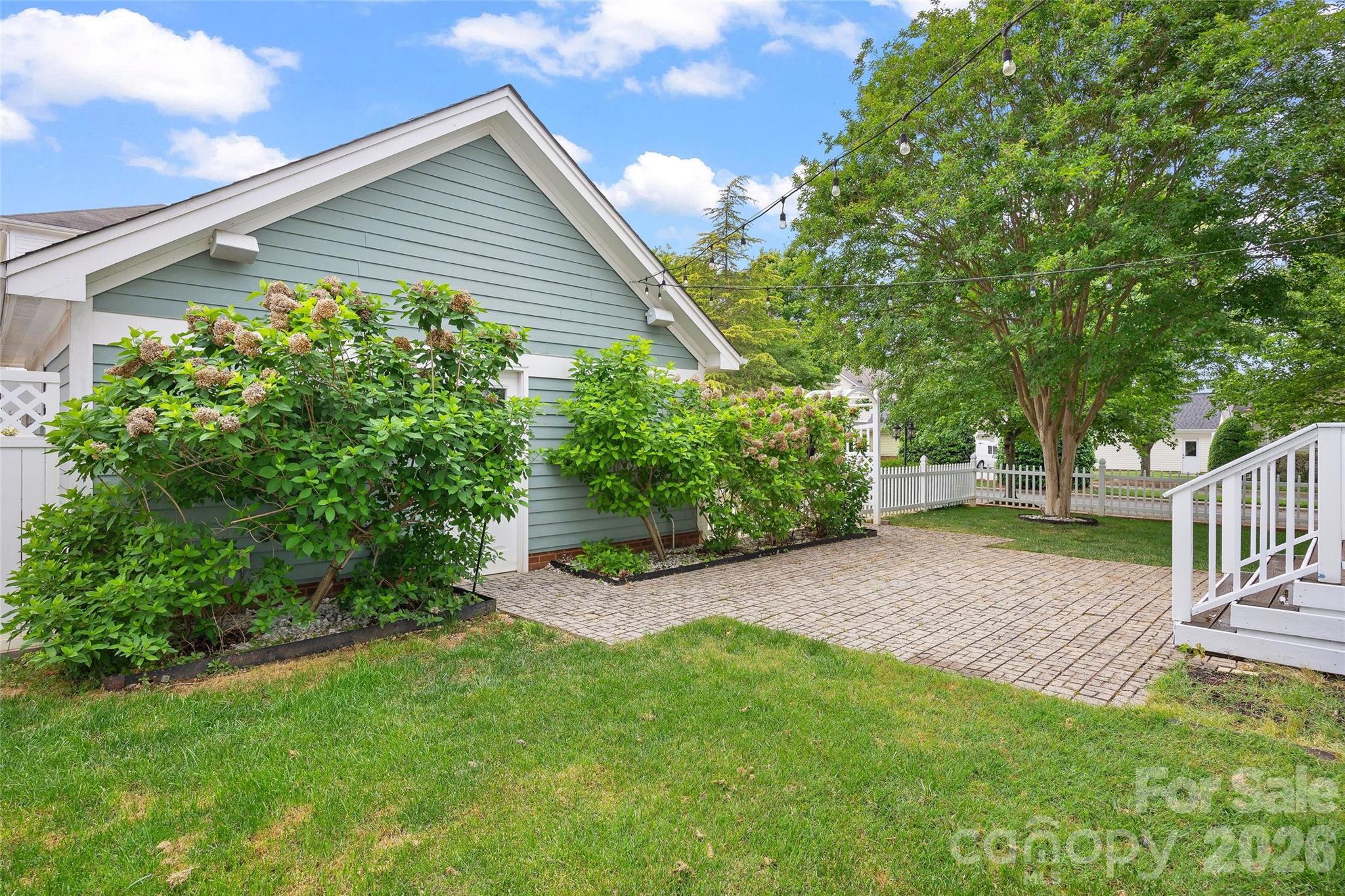 15723 Taviston Street — Huntersville