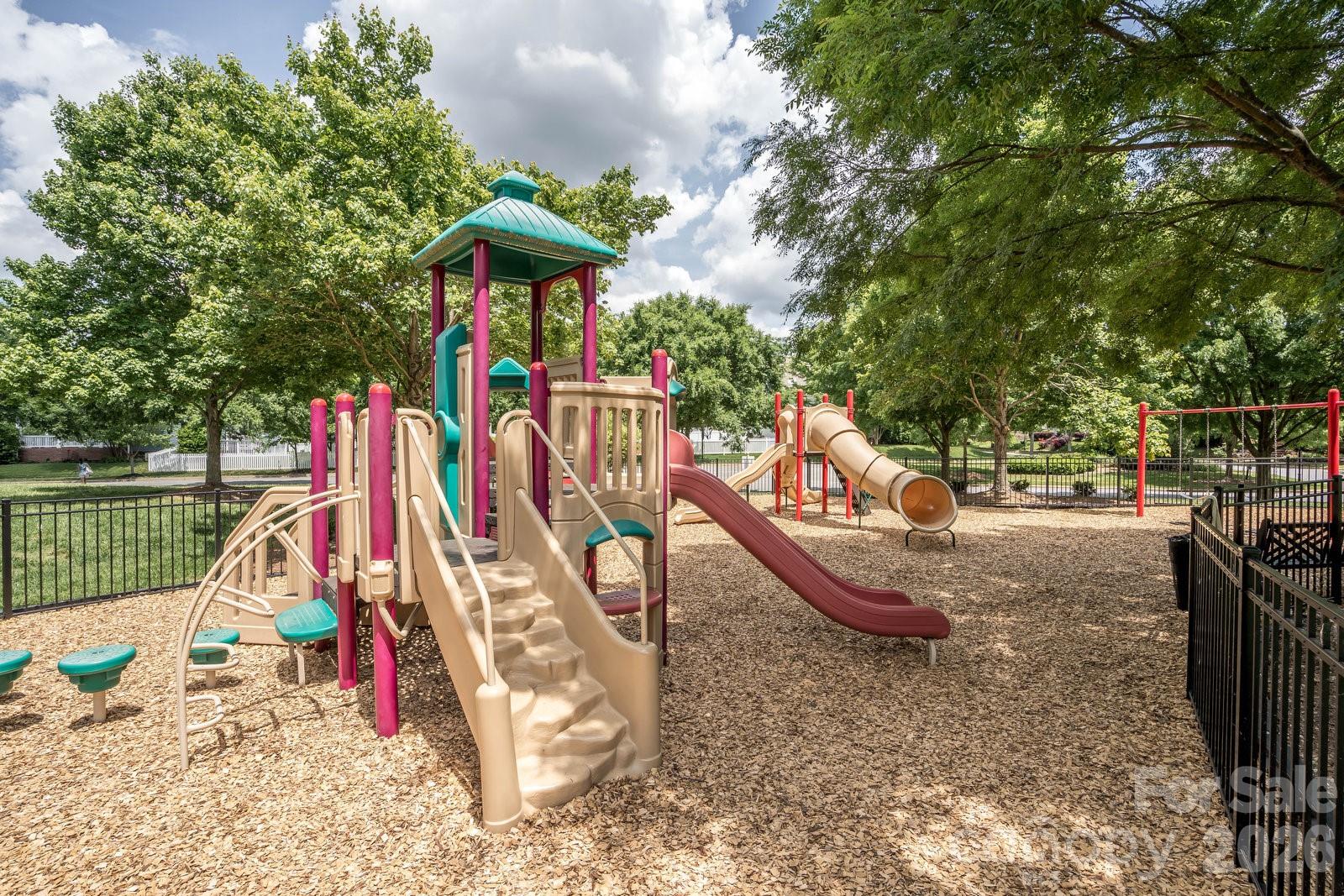 15723 Taviston Street — Huntersville