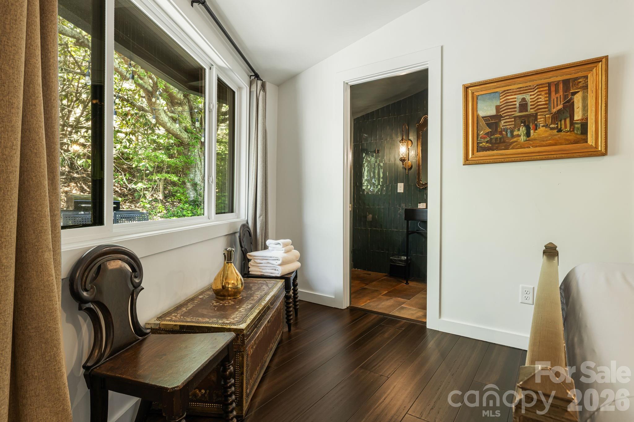 1 Patton Circle — Asheville