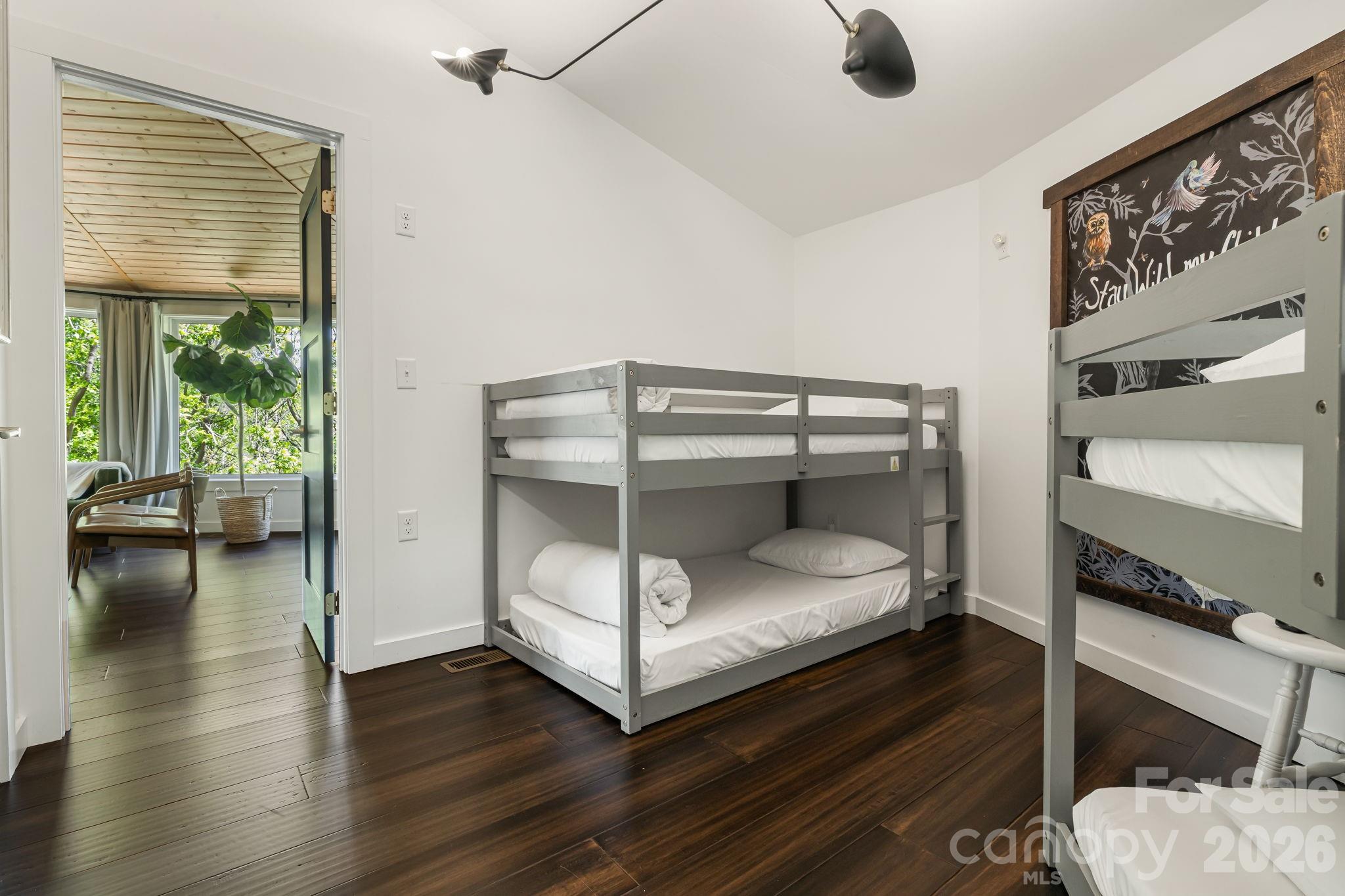 1 Patton Circle — Asheville