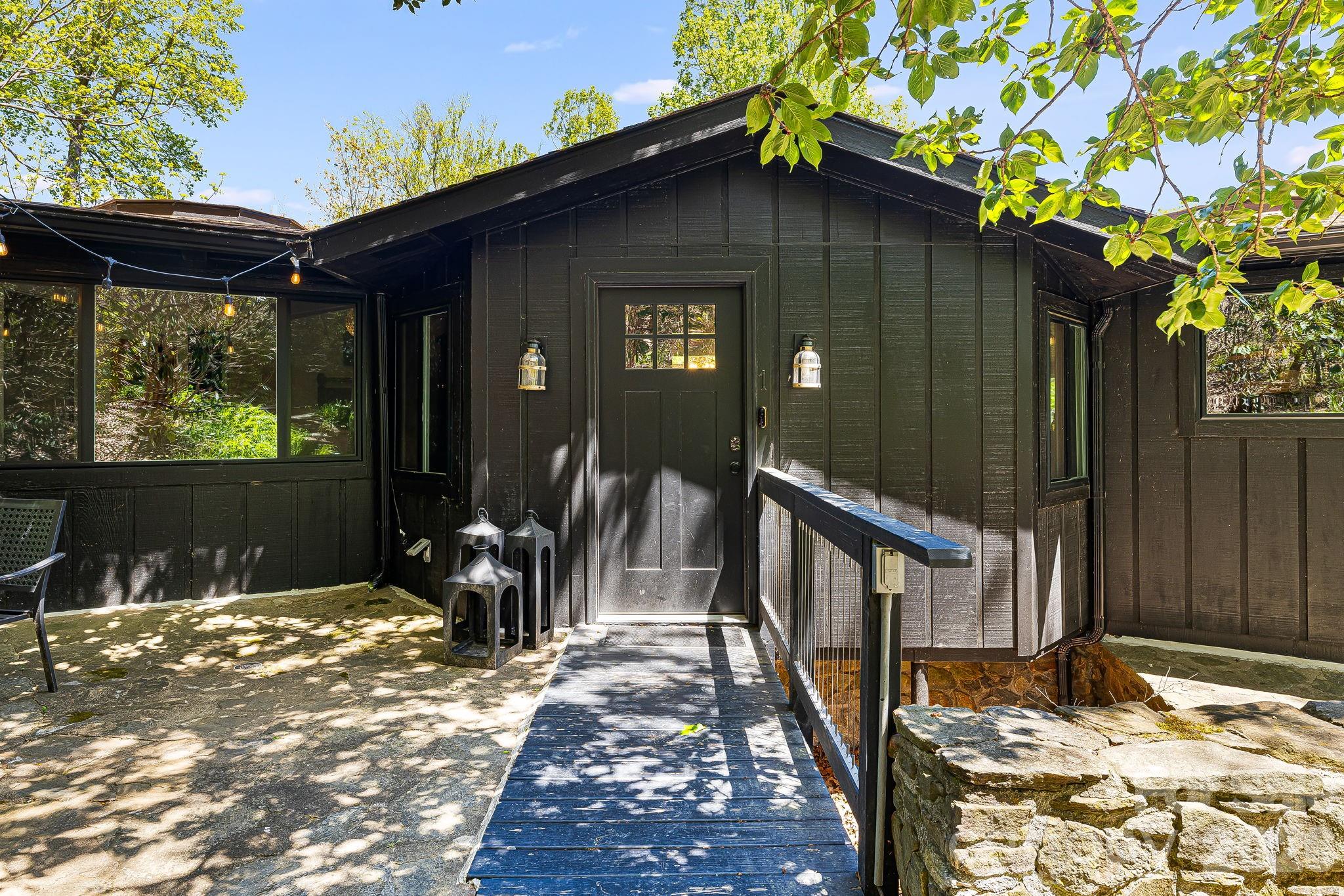 1 Patton Circle — Asheville