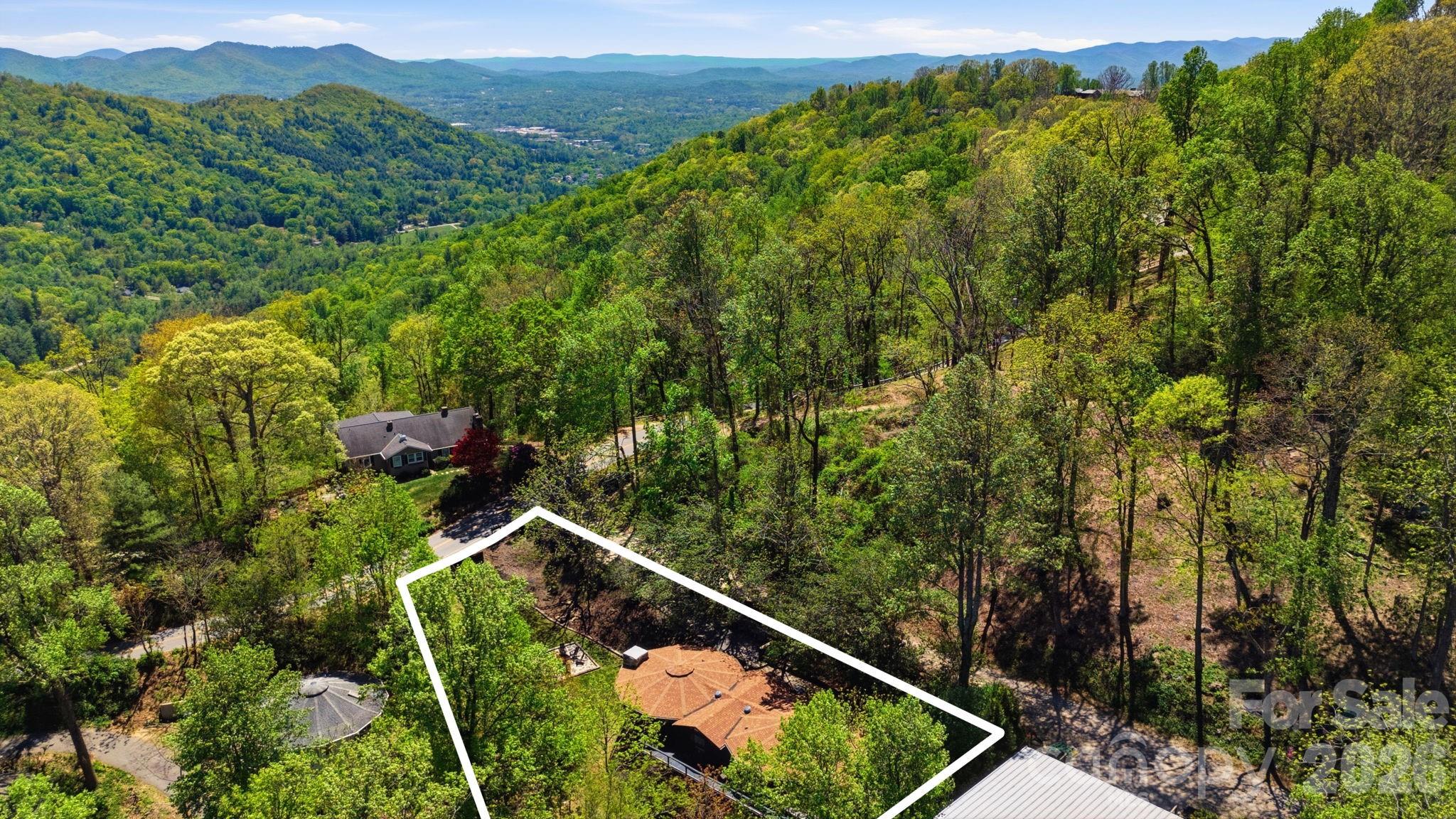 1 Patton Circle — Asheville
