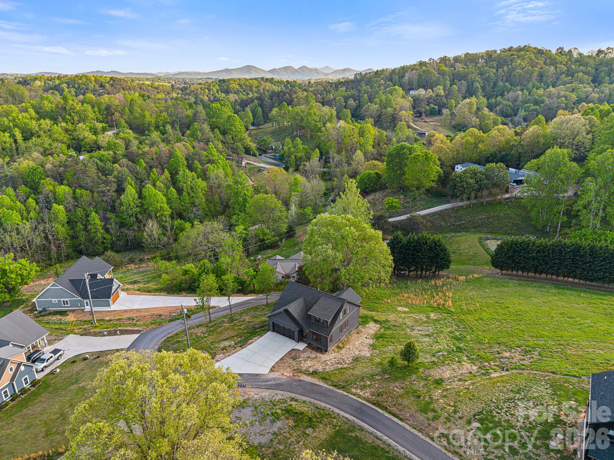 40 Firefly Ridge Trail — Alexander