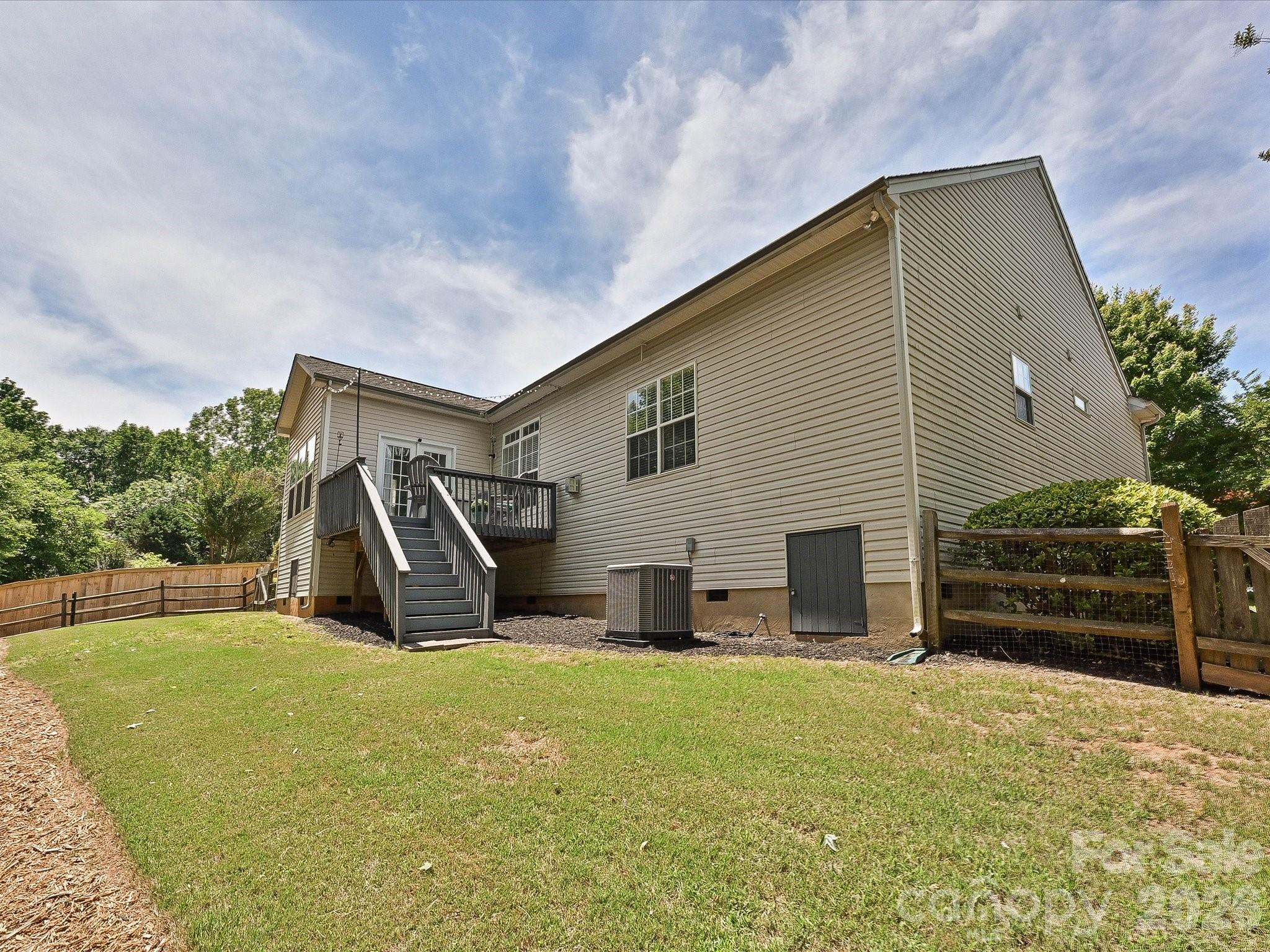 10234 Tintinhull Drive — Fort Mill