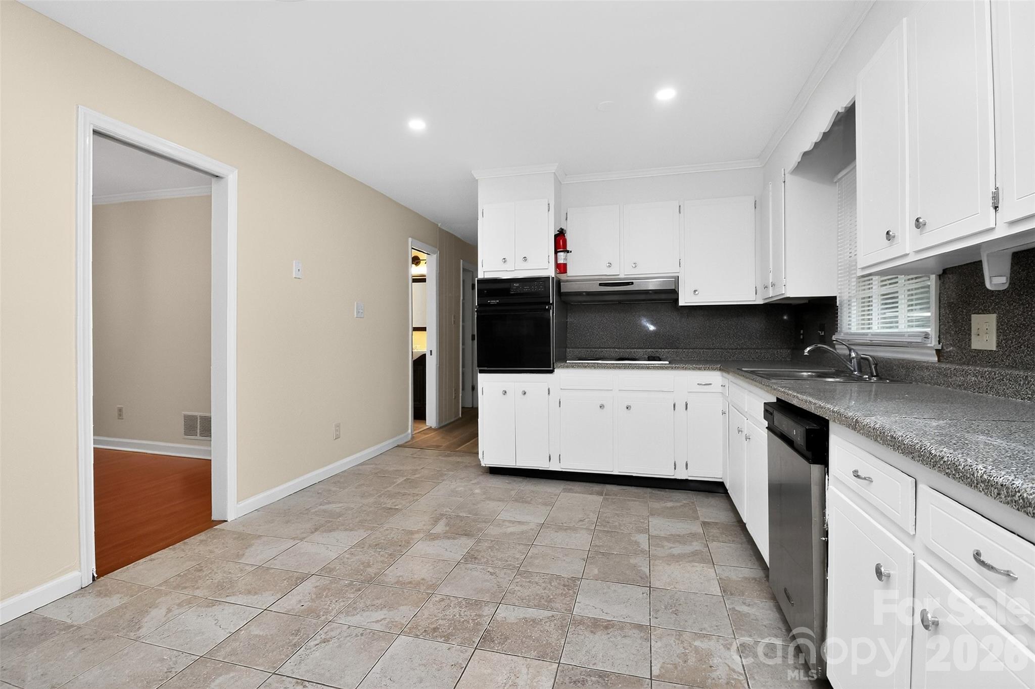 7007 Crossridge Road — Charlotte