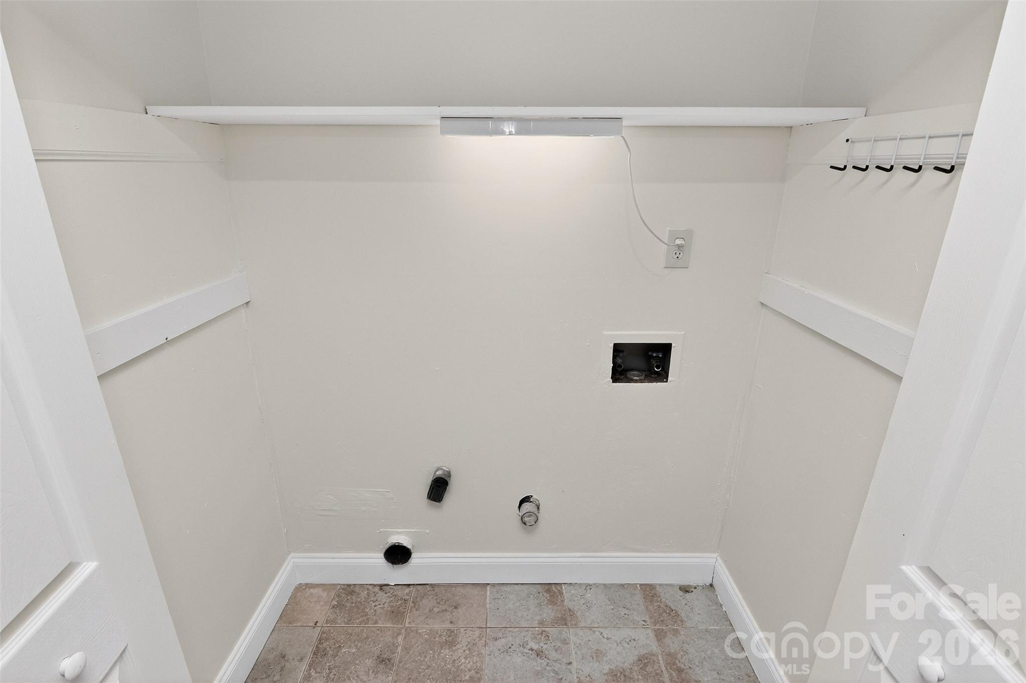 7007 Crossridge Road — Charlotte