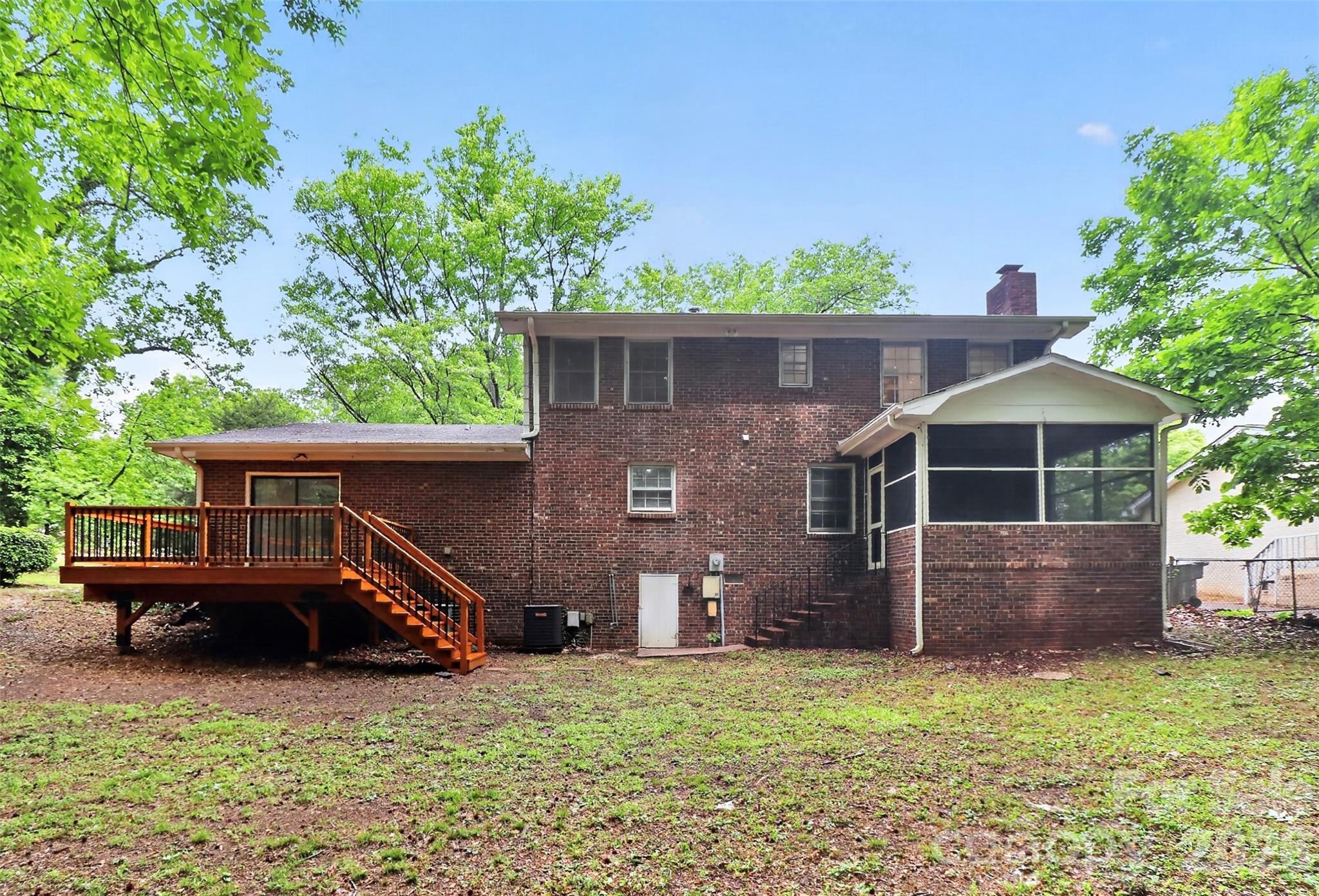 7007 Crossridge Road — Charlotte