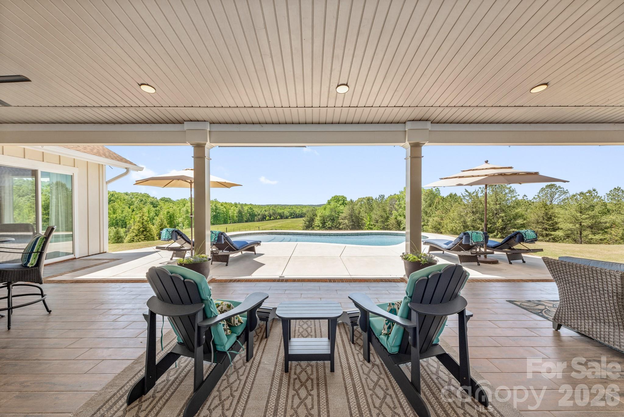 8088 Kays Drive — York