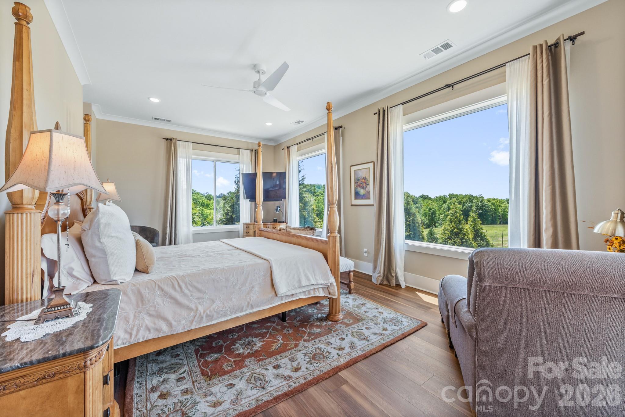 8088 Kays Drive — York