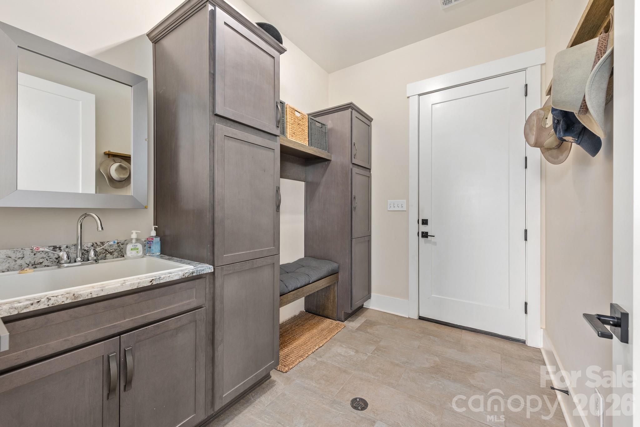 8088 Kays Drive — York
