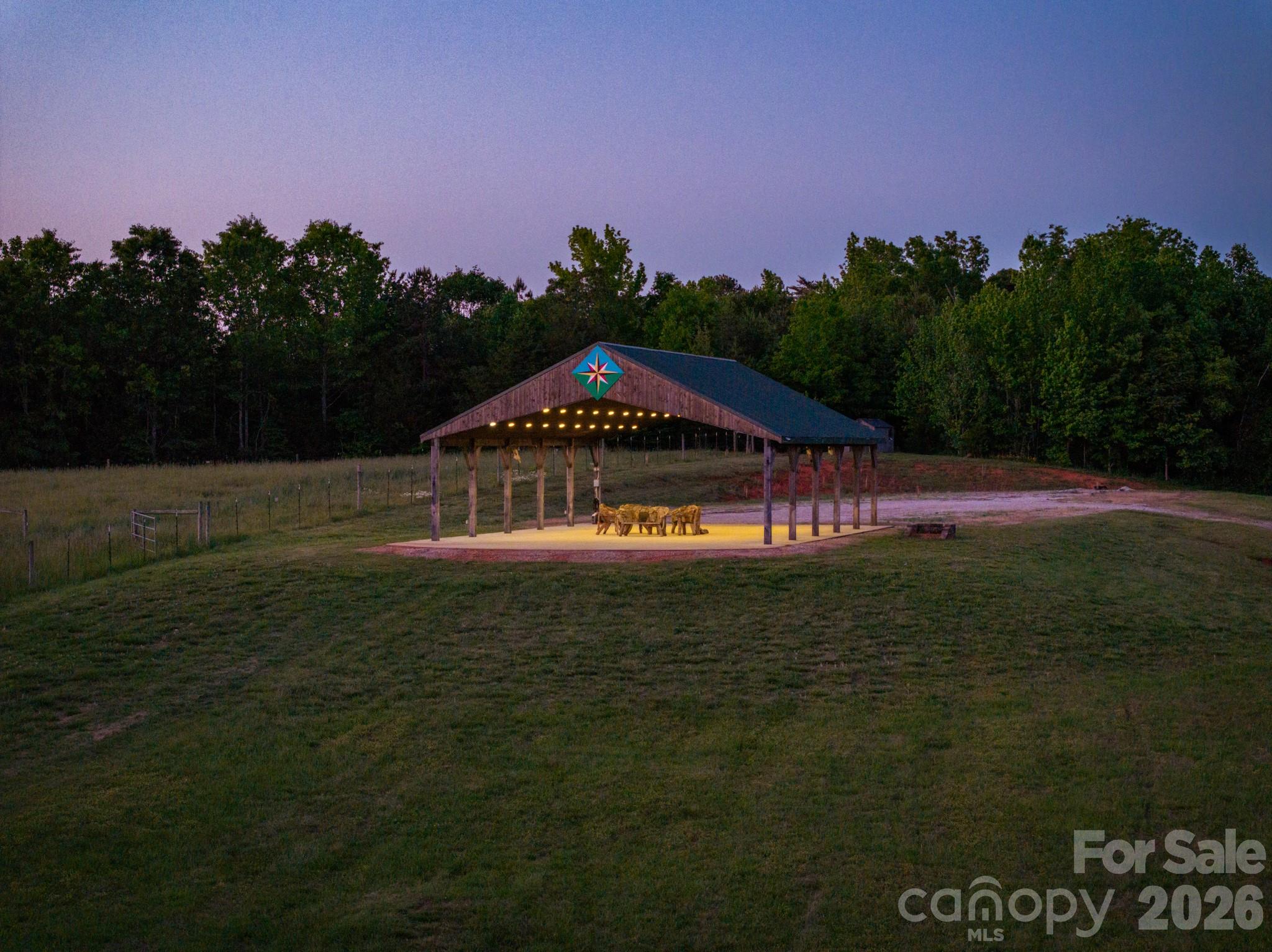 8088 Kays Drive — York