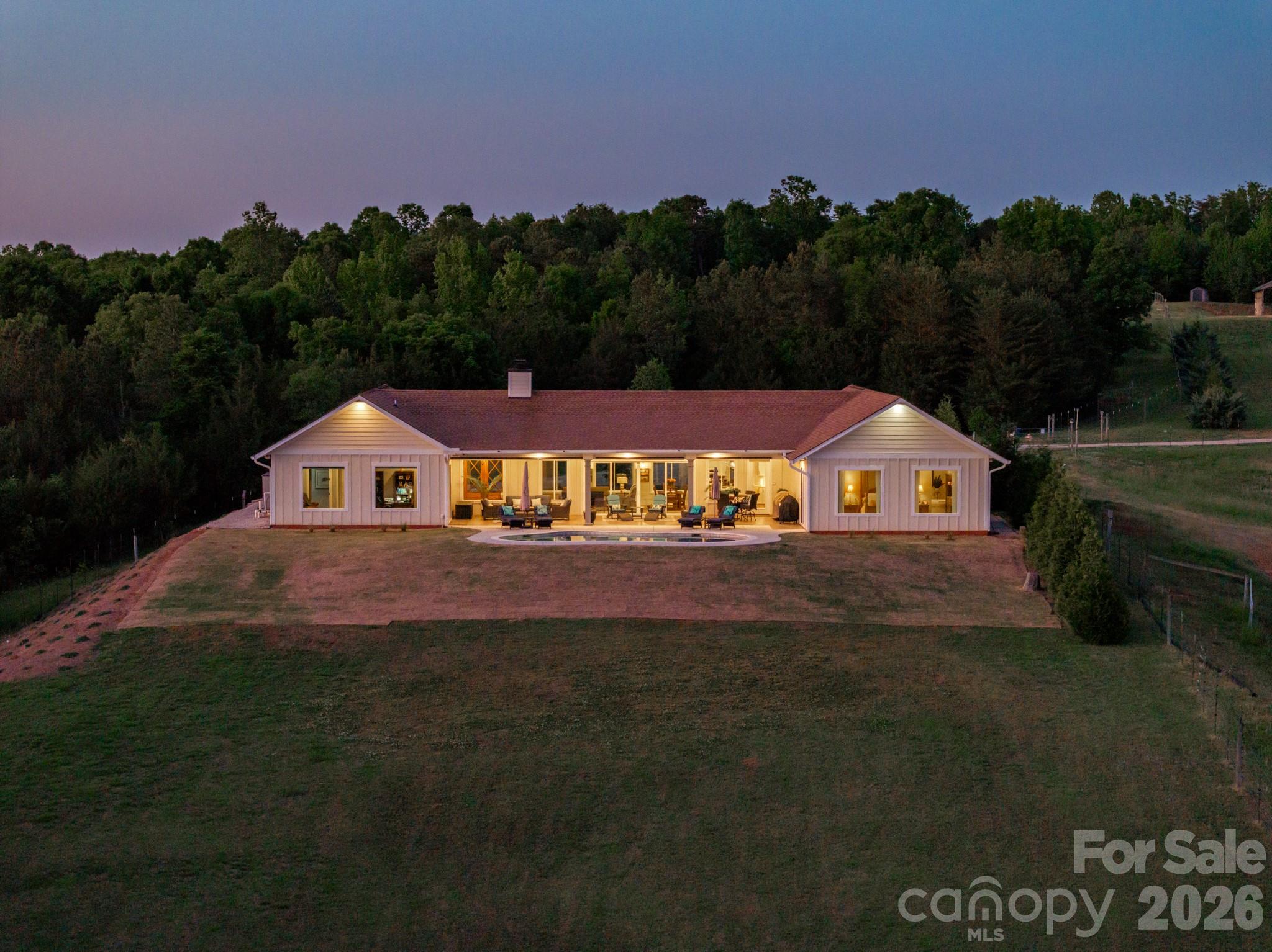 8088 Kays Drive — York