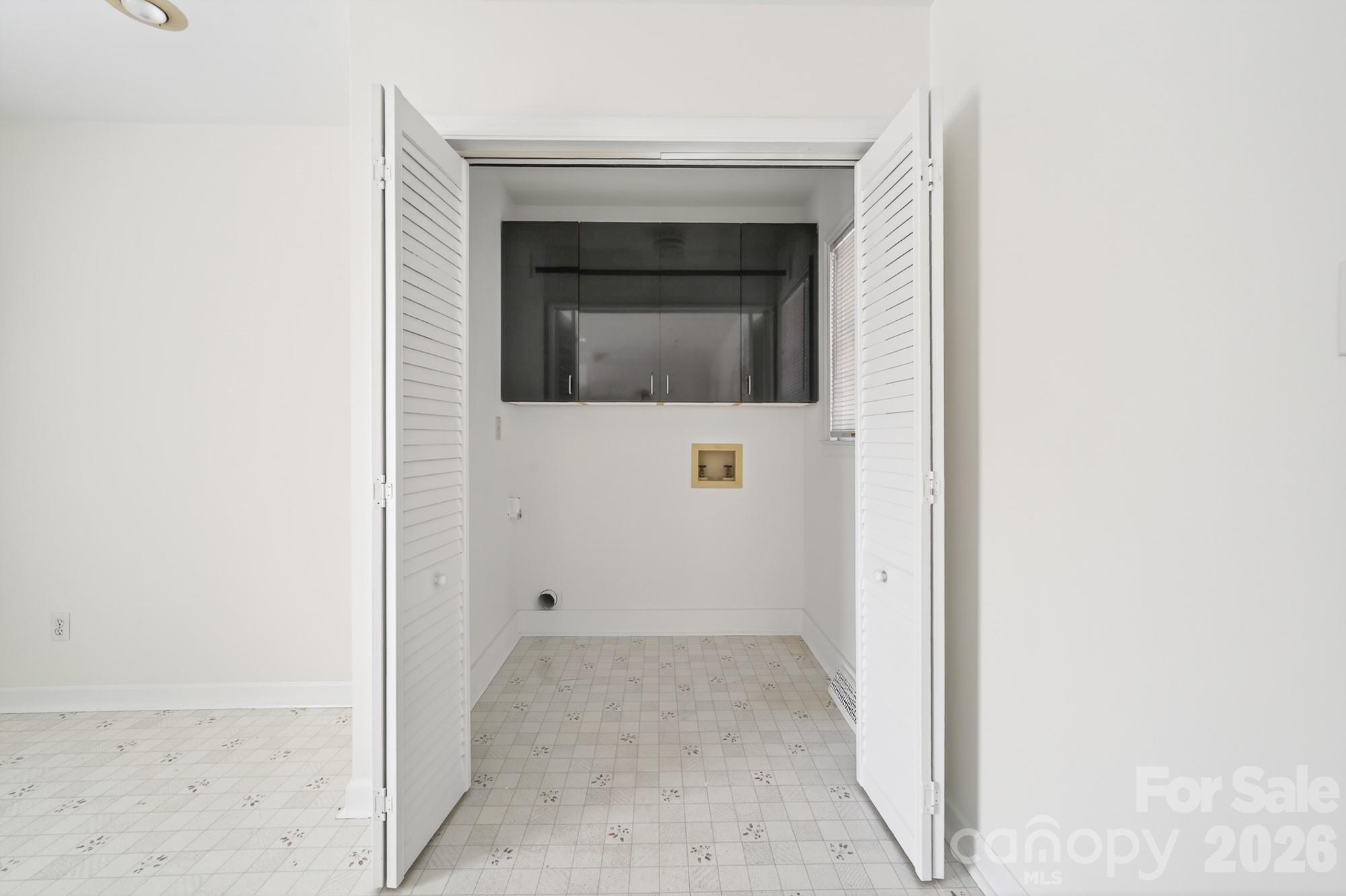7516 Watercrest Road — Charlotte