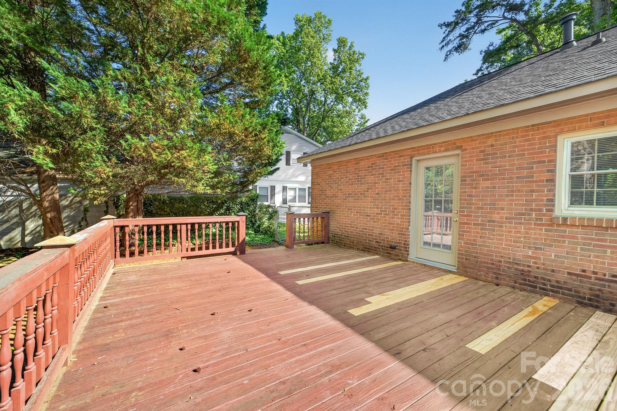 7516 Watercrest Road — Charlotte