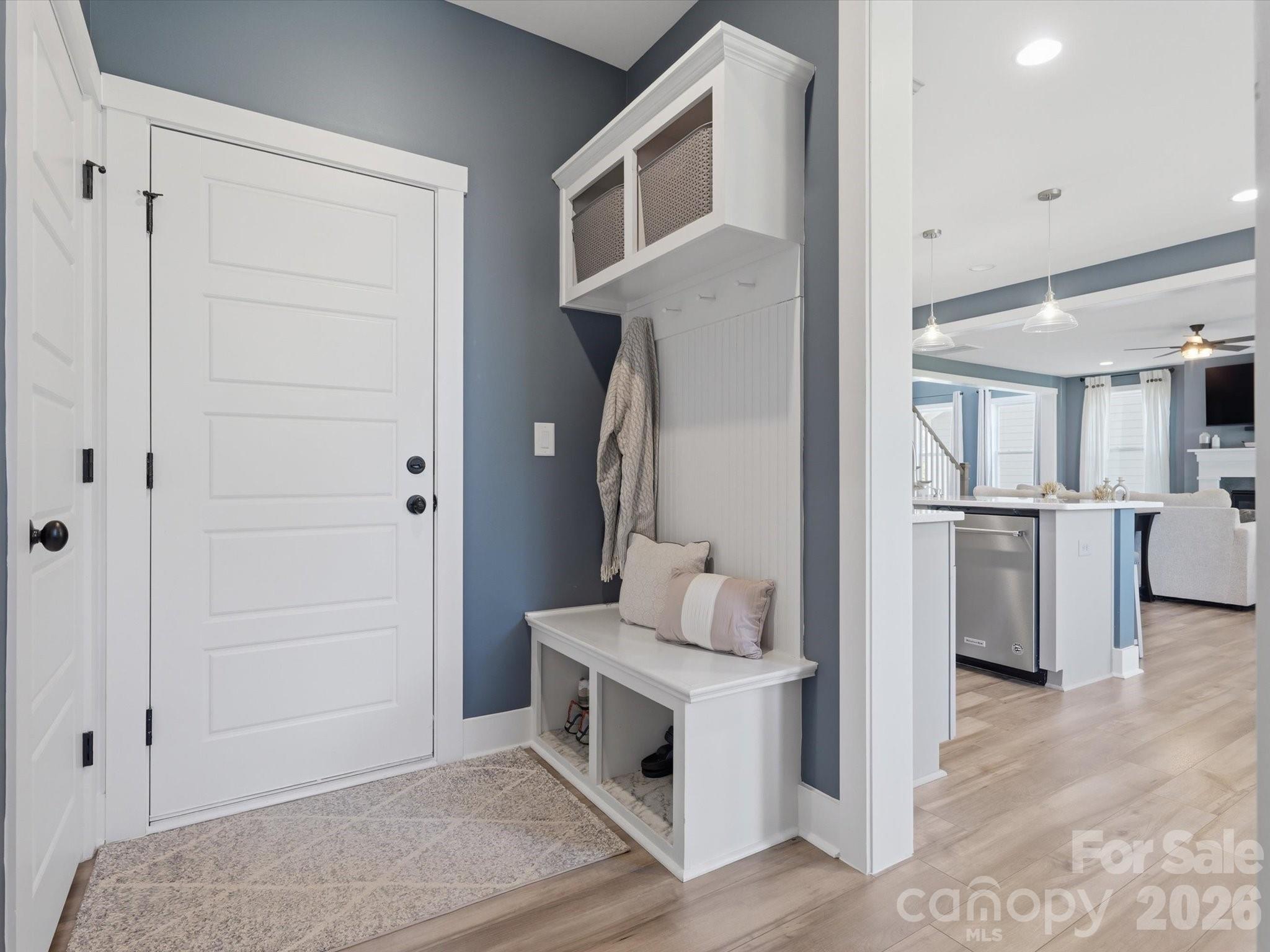 2526 Paddlers Cove Drive — Clover