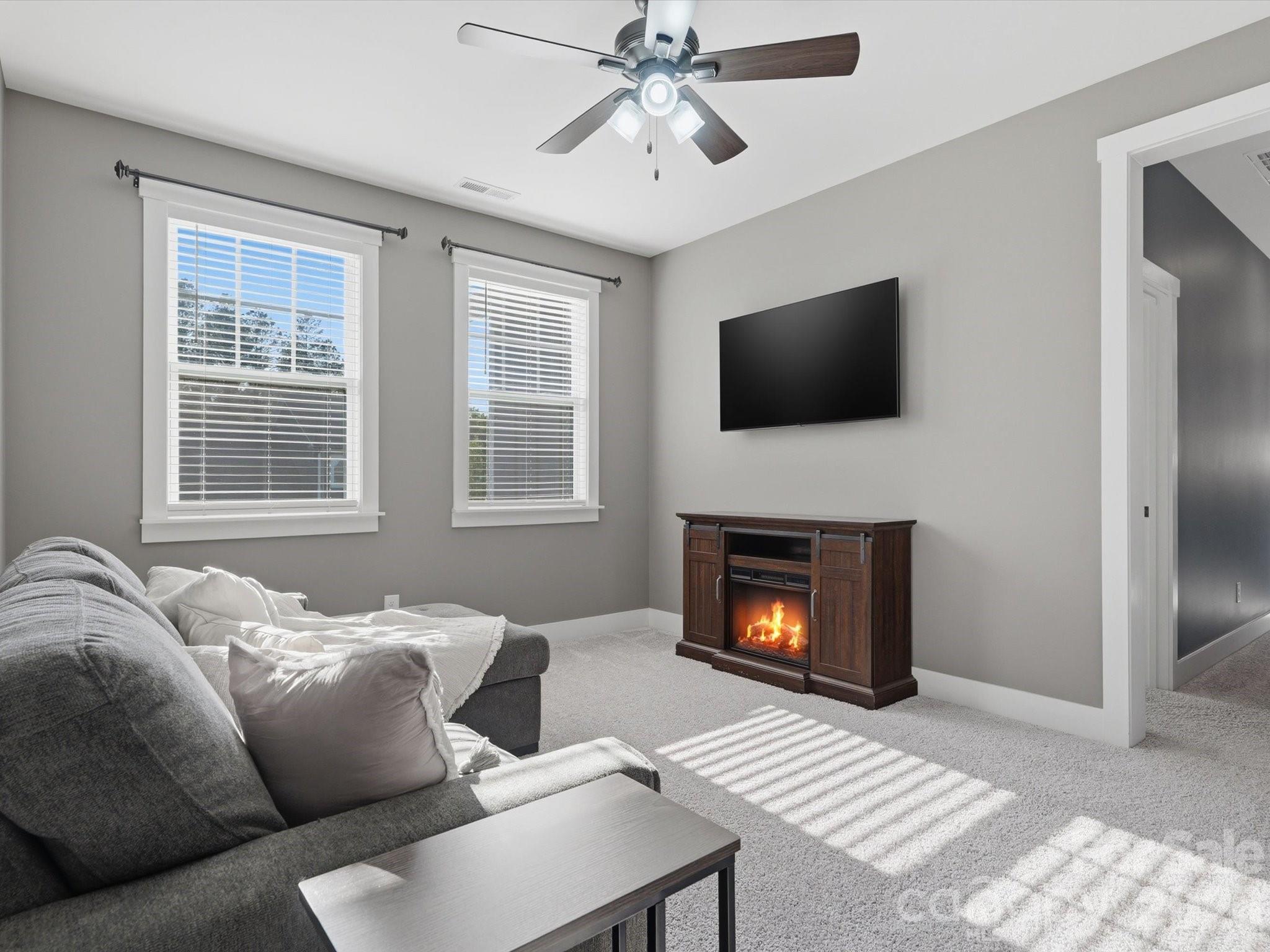 2526 Paddlers Cove Drive — Clover