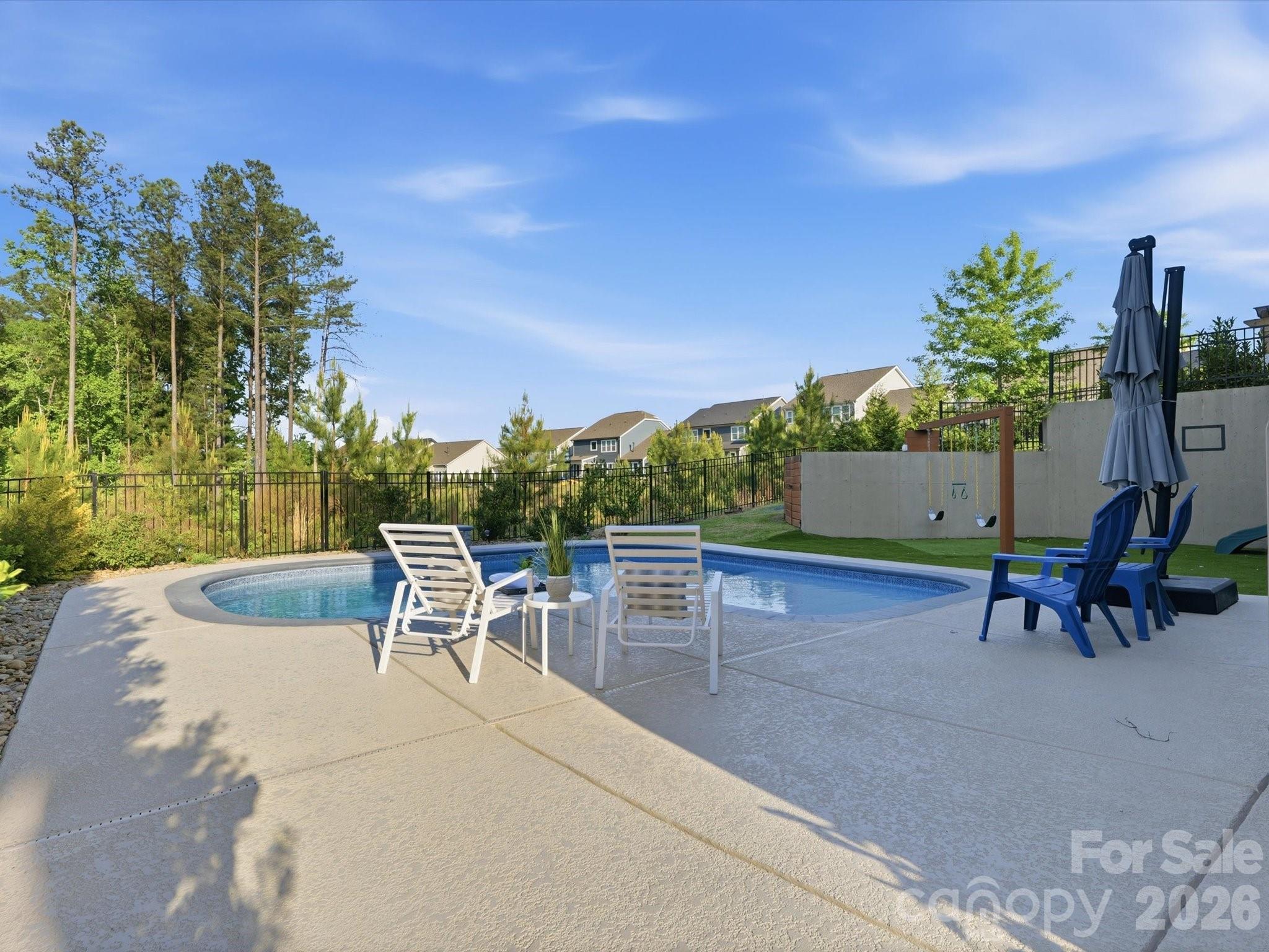 2526 Paddlers Cove Drive — Clover