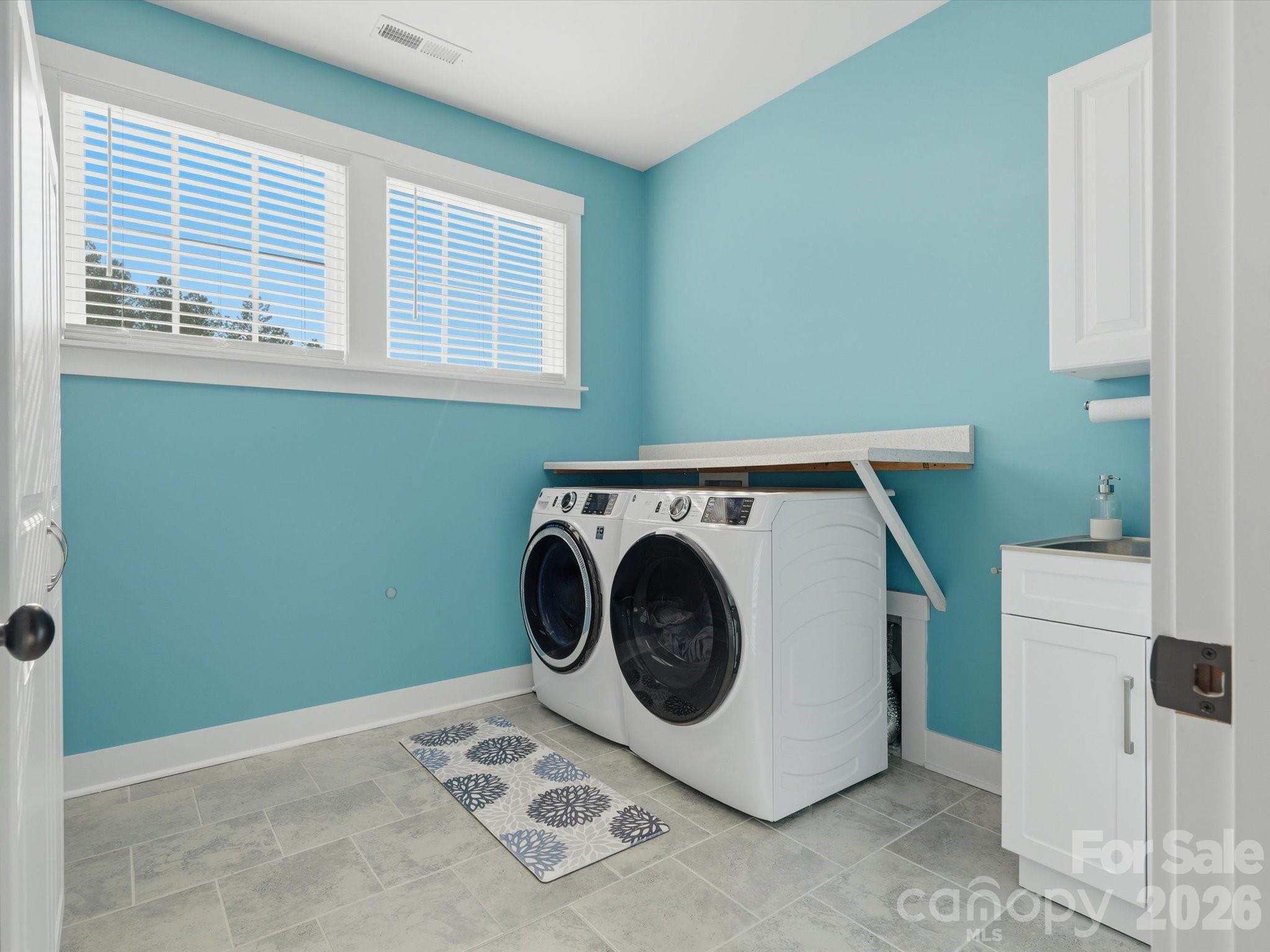 2526 Paddlers Cove Drive — Clover